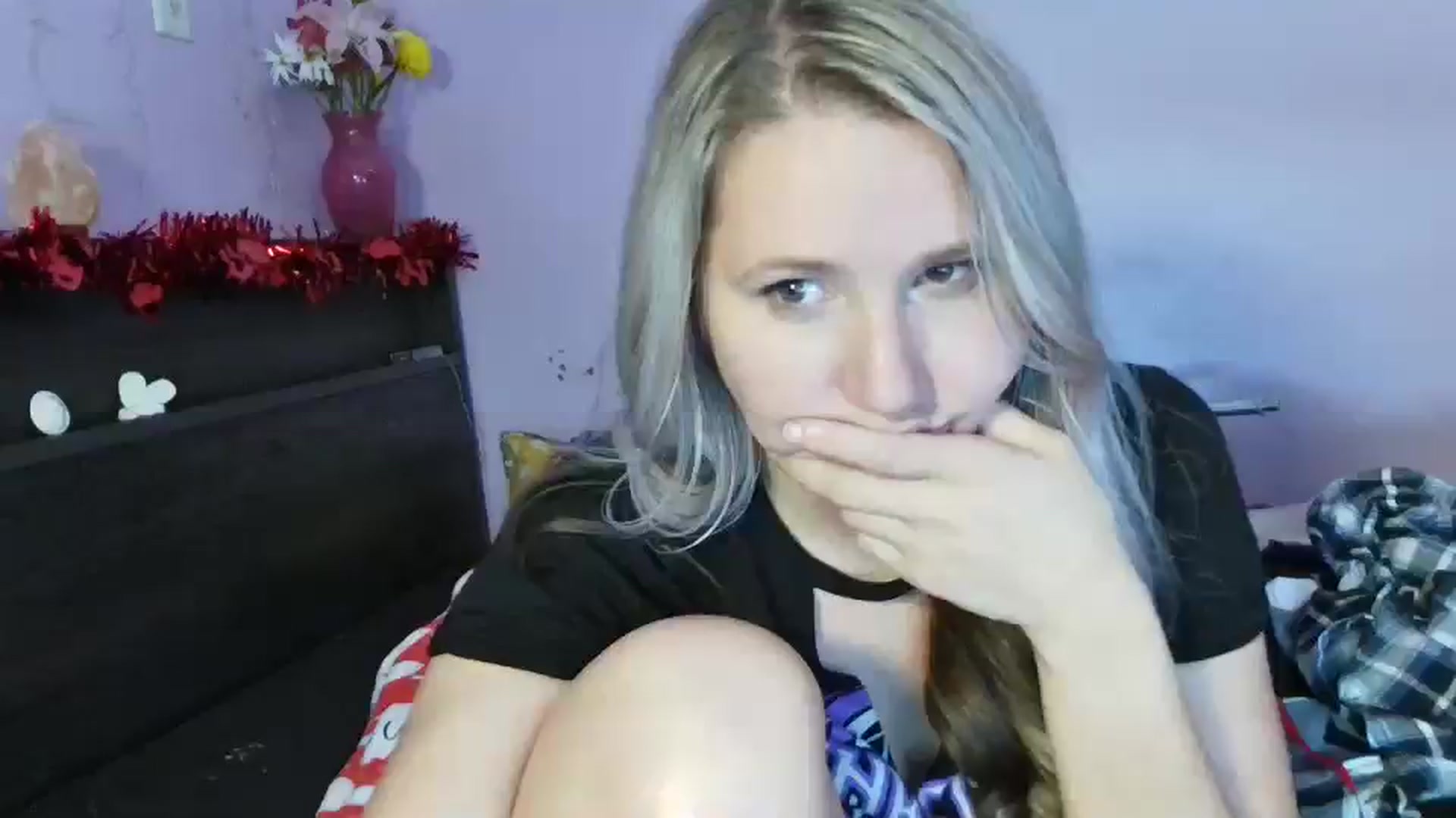 Gallery image thumbnail from EmmaHaze's myfreecams stream on, 02/07/2025, 08:09 image 8 of 20