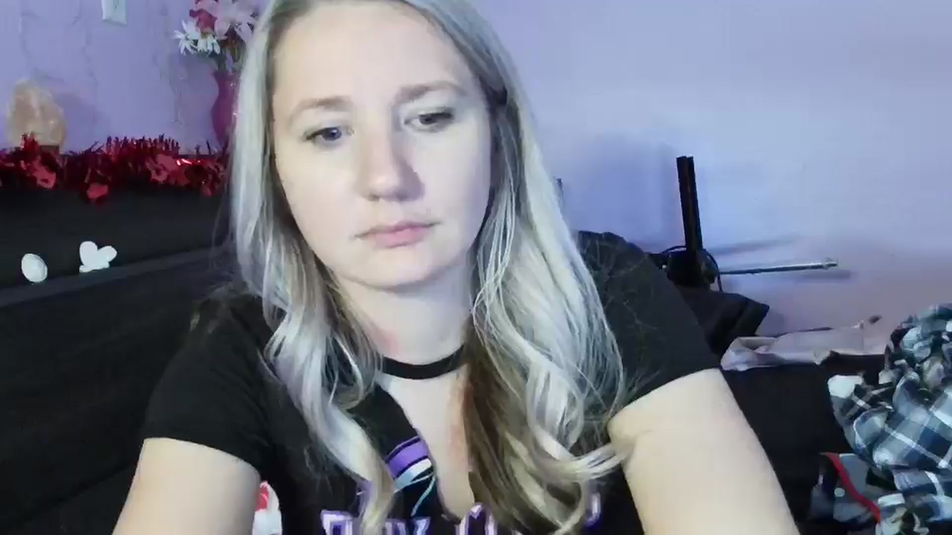 Gallery image thumbnail from EmmaHaze's myfreecams stream on, 02/07/2025, 08:09 image 19 of 20