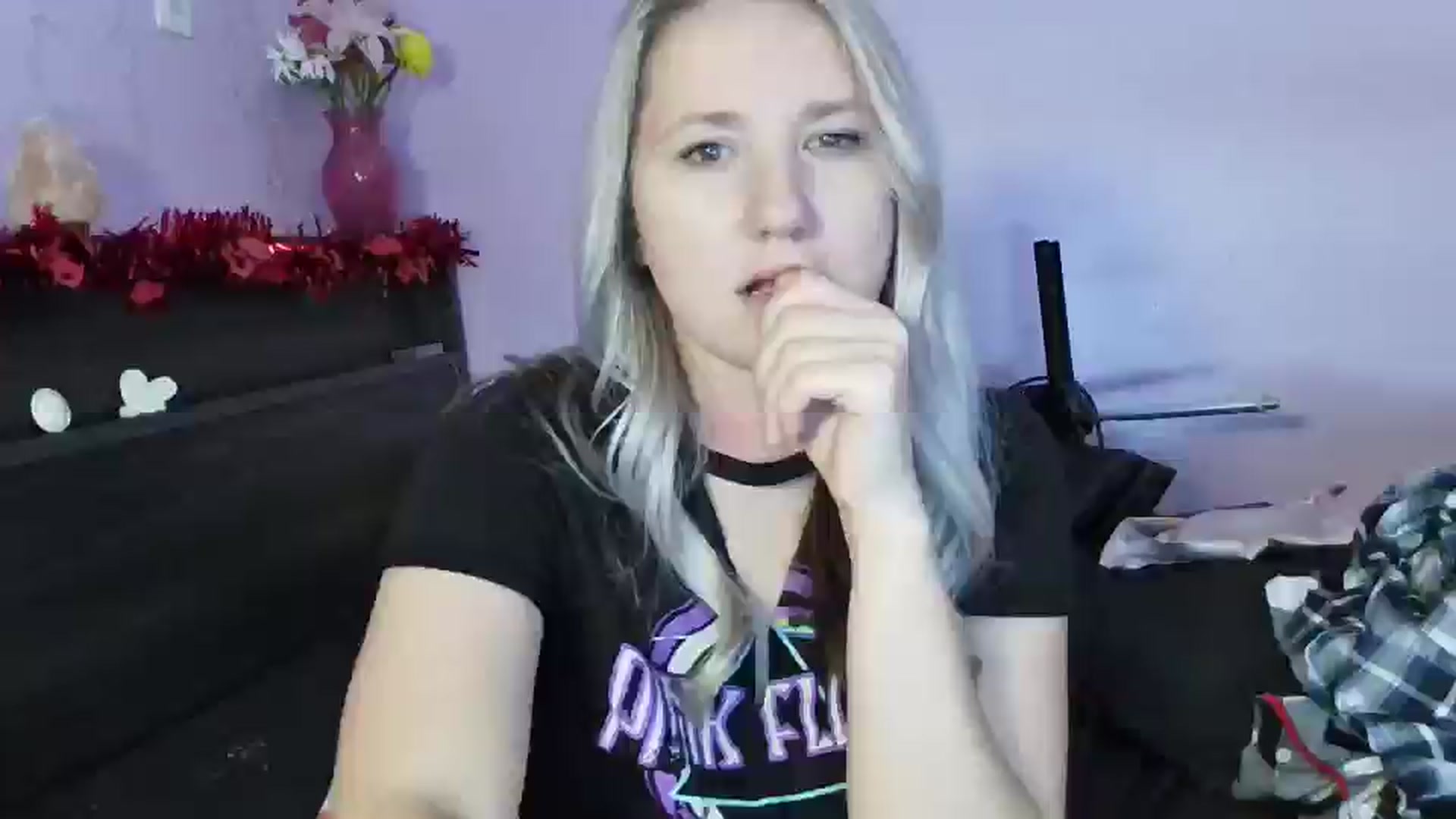Gallery image thumbnail from EmmaHaze's myfreecams stream on, 02/07/2025, 08:09 image 17 of 20