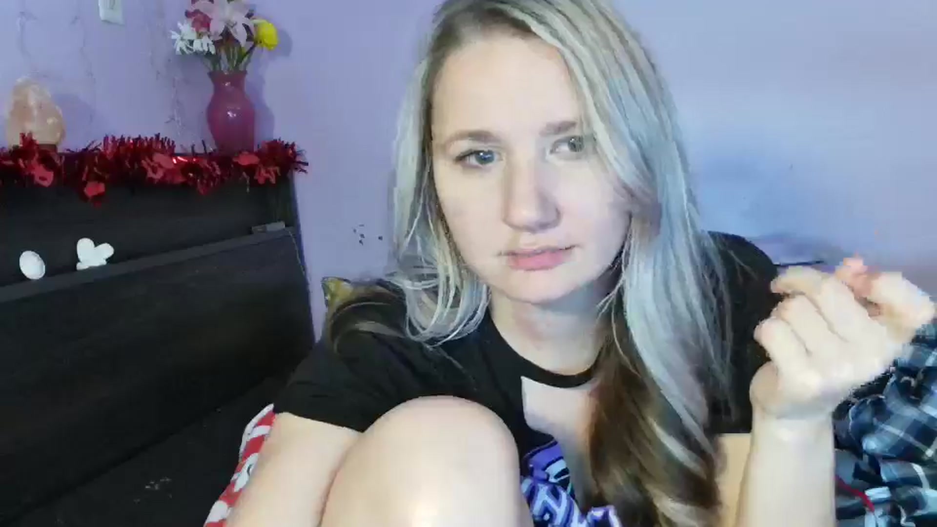 Gallery image thumbnail from EmmaHaze's myfreecams stream on, 02/07/2025, 08:09 image 6 of 20