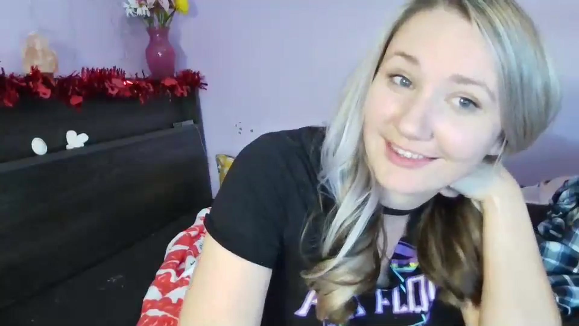 Gallery image thumbnail from EmmaHaze's myfreecams stream on, 02/07/2025, 09:43 image 13 of 20