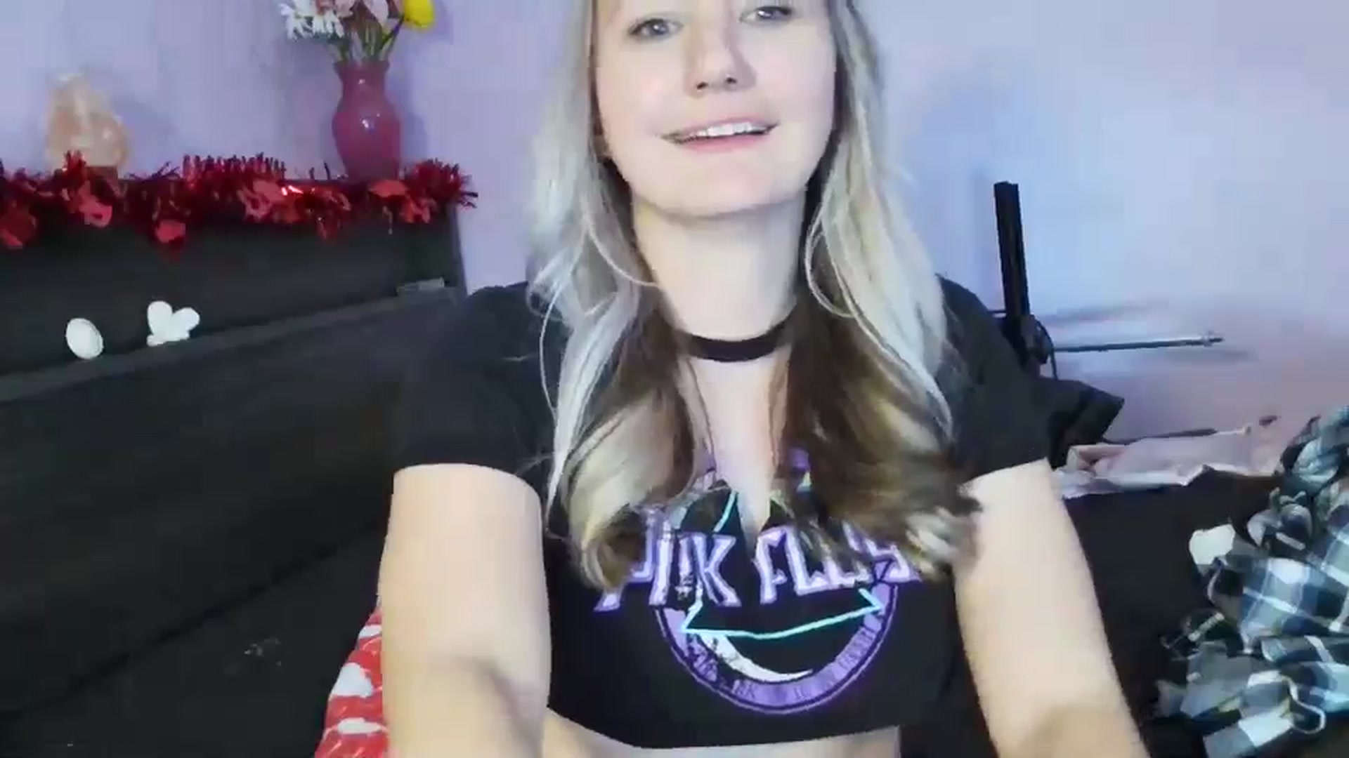 Gallery image thumbnail from EmmaHaze's myfreecams stream on, 02/07/2025, 09:43 image 12 of 20