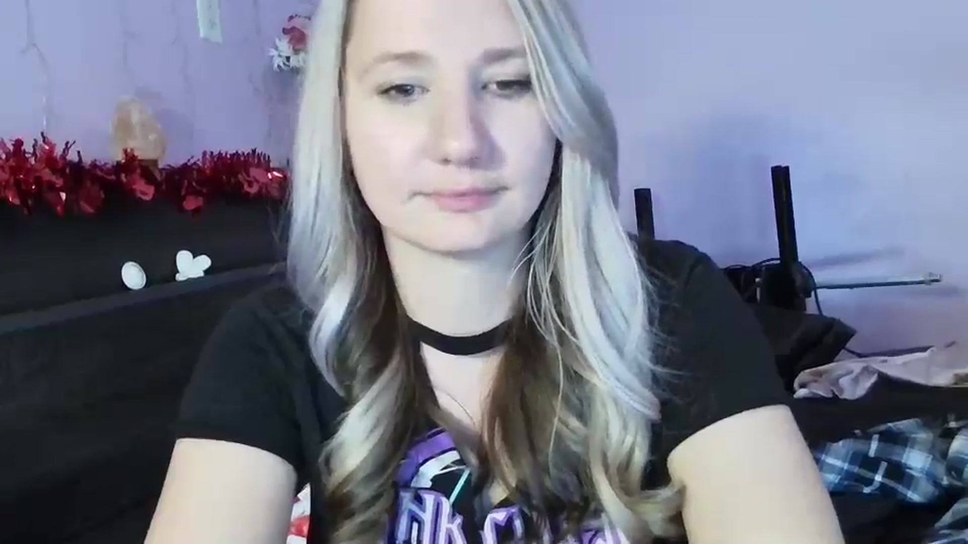 Gallery image thumbnail from EmmaHaze's myfreecams stream on, 02/07/2025, 10:15 image 5 of 20