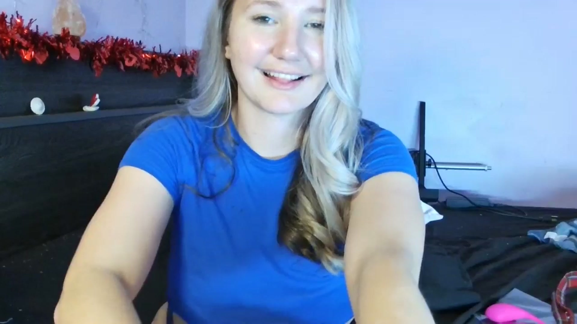 Gallery image thumbnail from EmmaHaze's myfreecams stream on, 02/09/2025, 08:19 image 6 of 20
