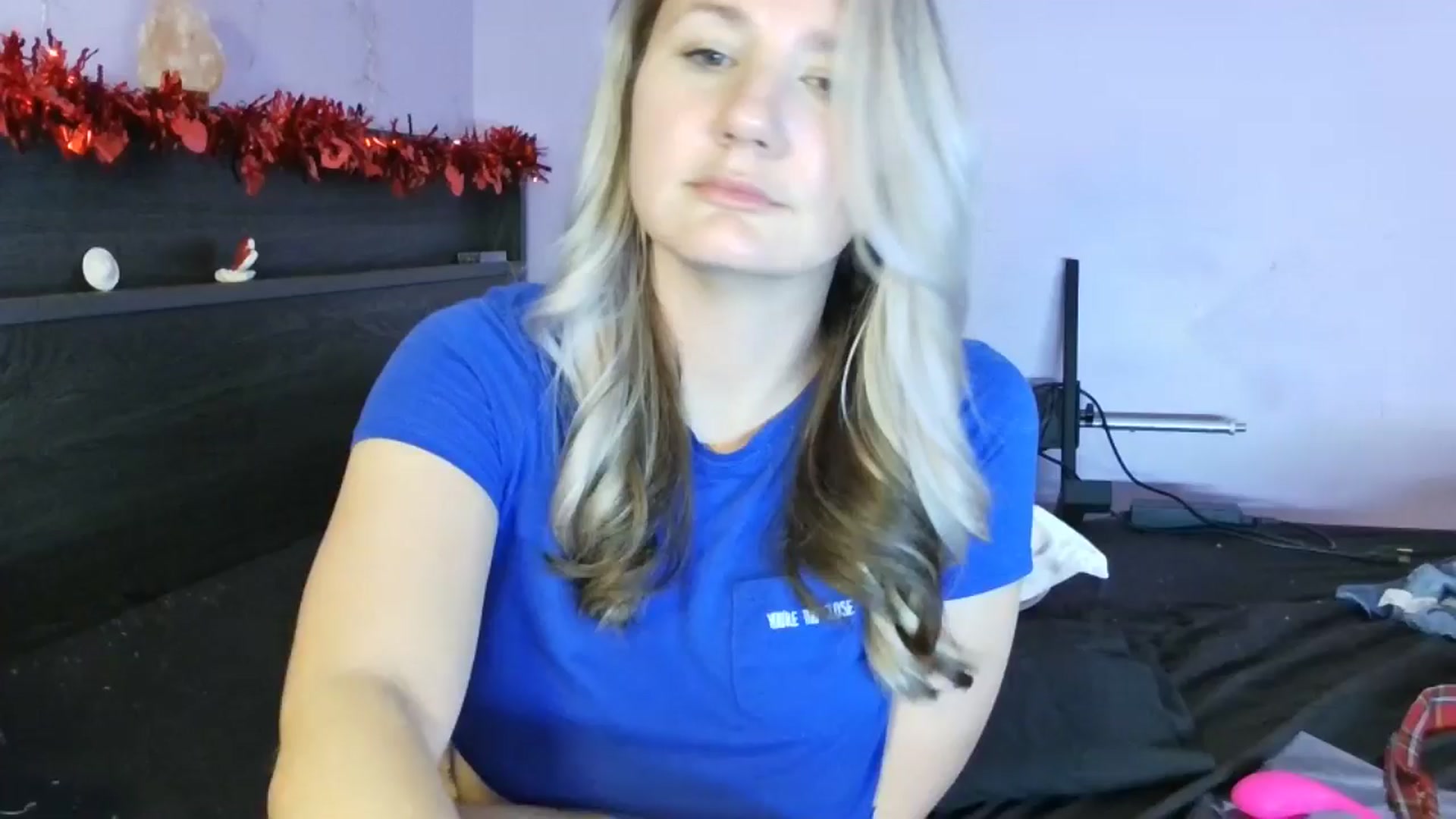 Gallery image thumbnail from EmmaHaze's myfreecams stream on, 02/09/2025, 08:19 image 1 of 20