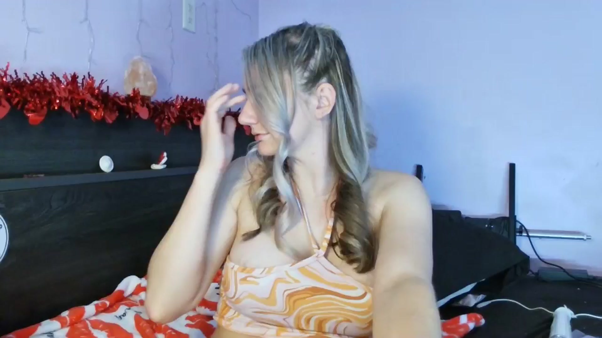 Gallery image thumbnail from EmmaHaze's myfreecams stream on, 02/11/2025, 03:07 image 15 of 20
