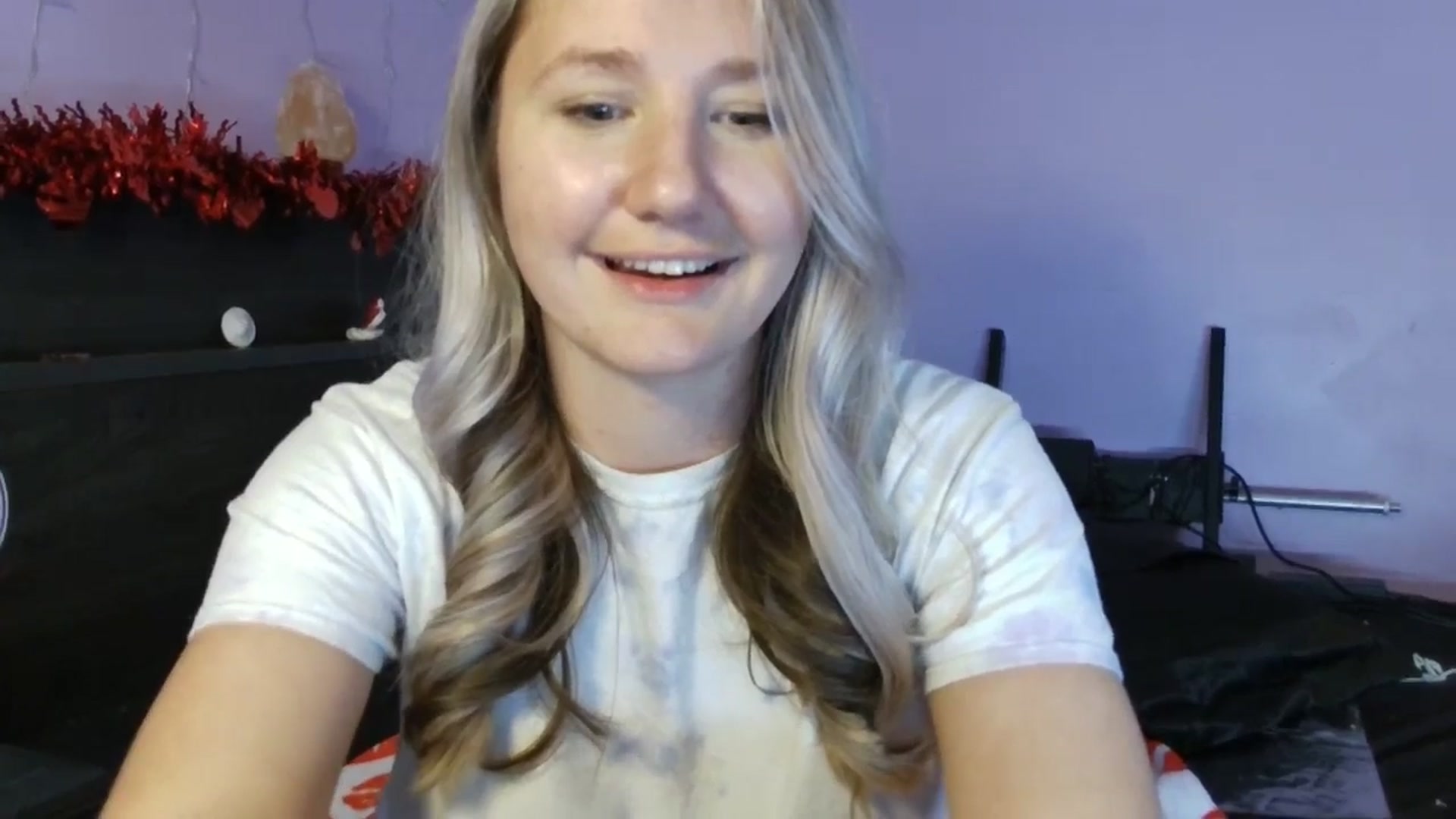 Gallery image thumbnail from EmmaHaze's myfreecams stream on, 02/11/2025, 07:36 image 4 of 20
