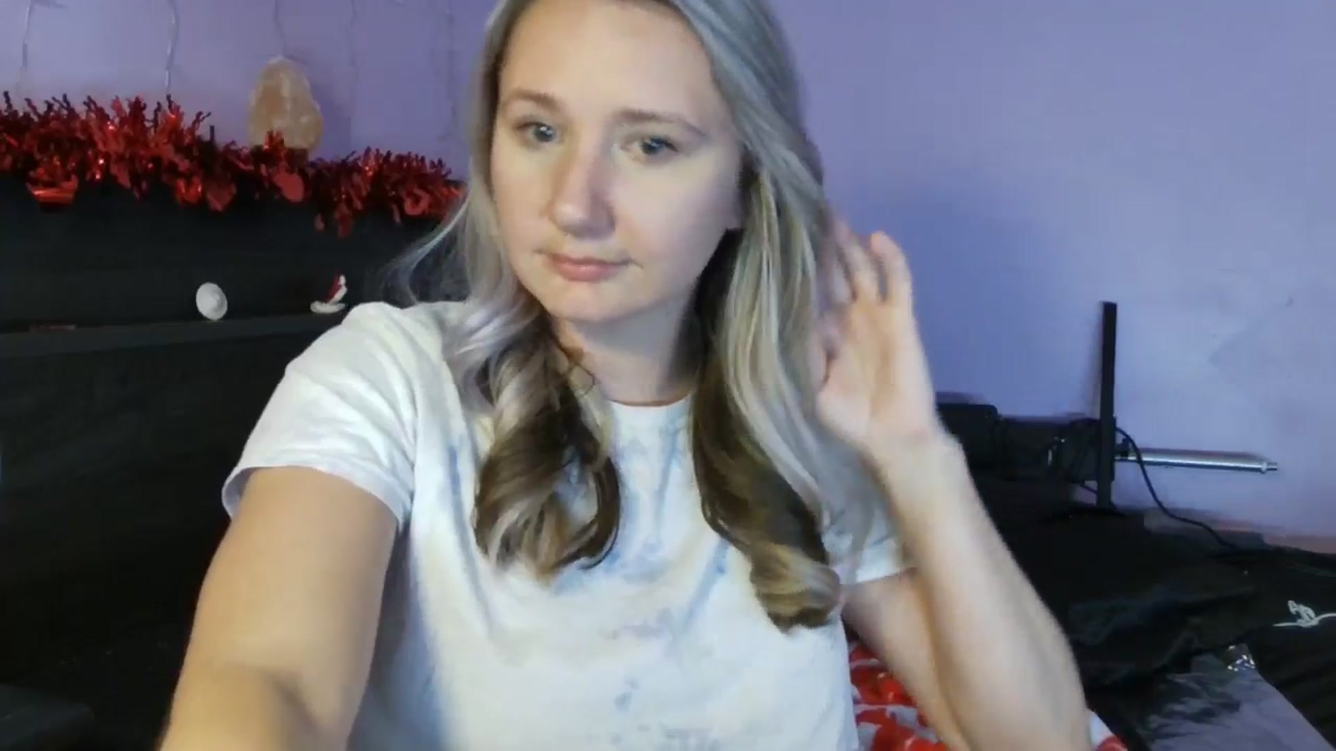 Gallery image thumbnail from EmmaHaze's myfreecams stream on, 02/11/2025, 07:36 image 13 of 20