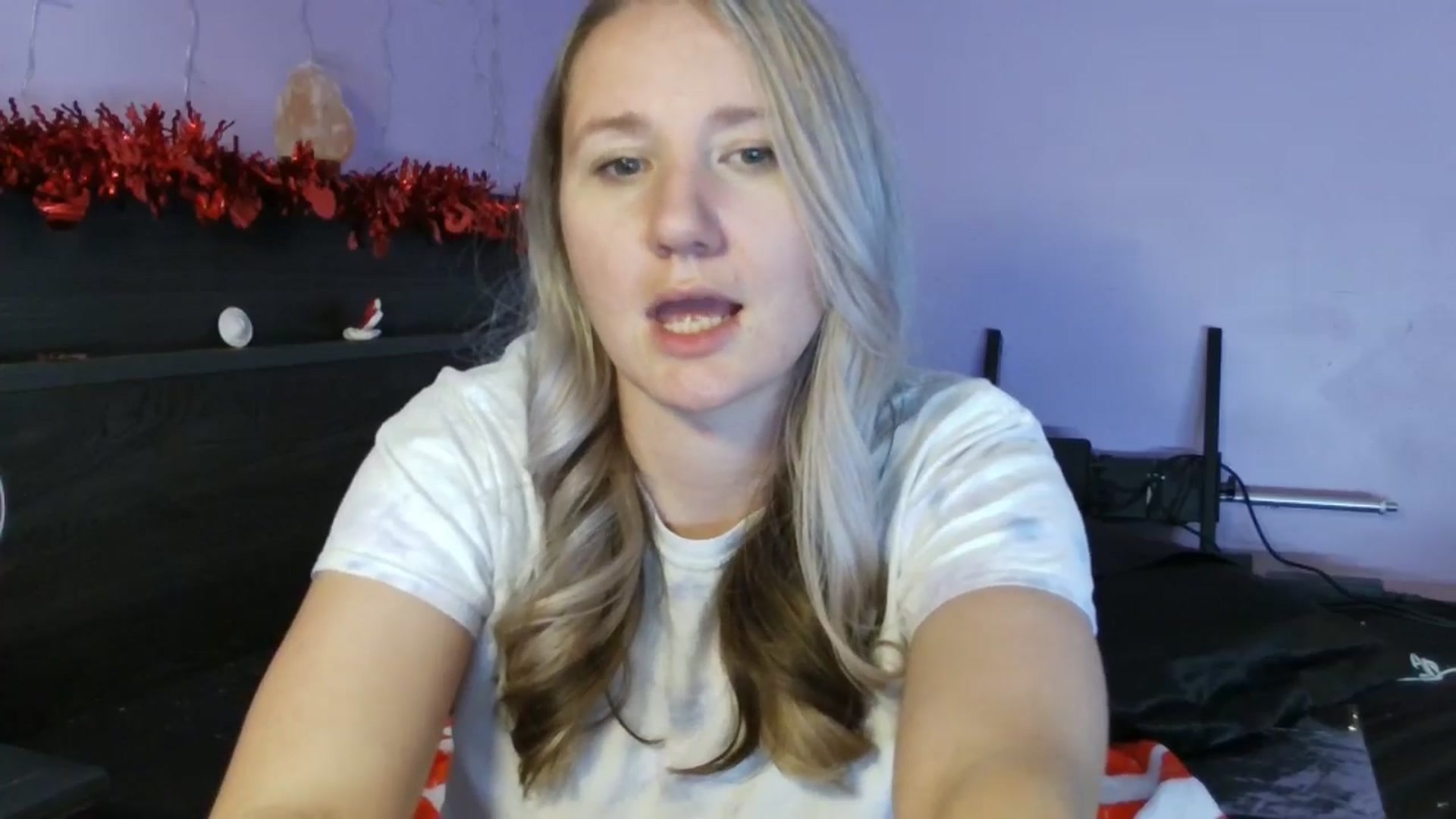Gallery image thumbnail from EmmaHaze's myfreecams stream on, 02/11/2025, 07:36 image 2 of 20