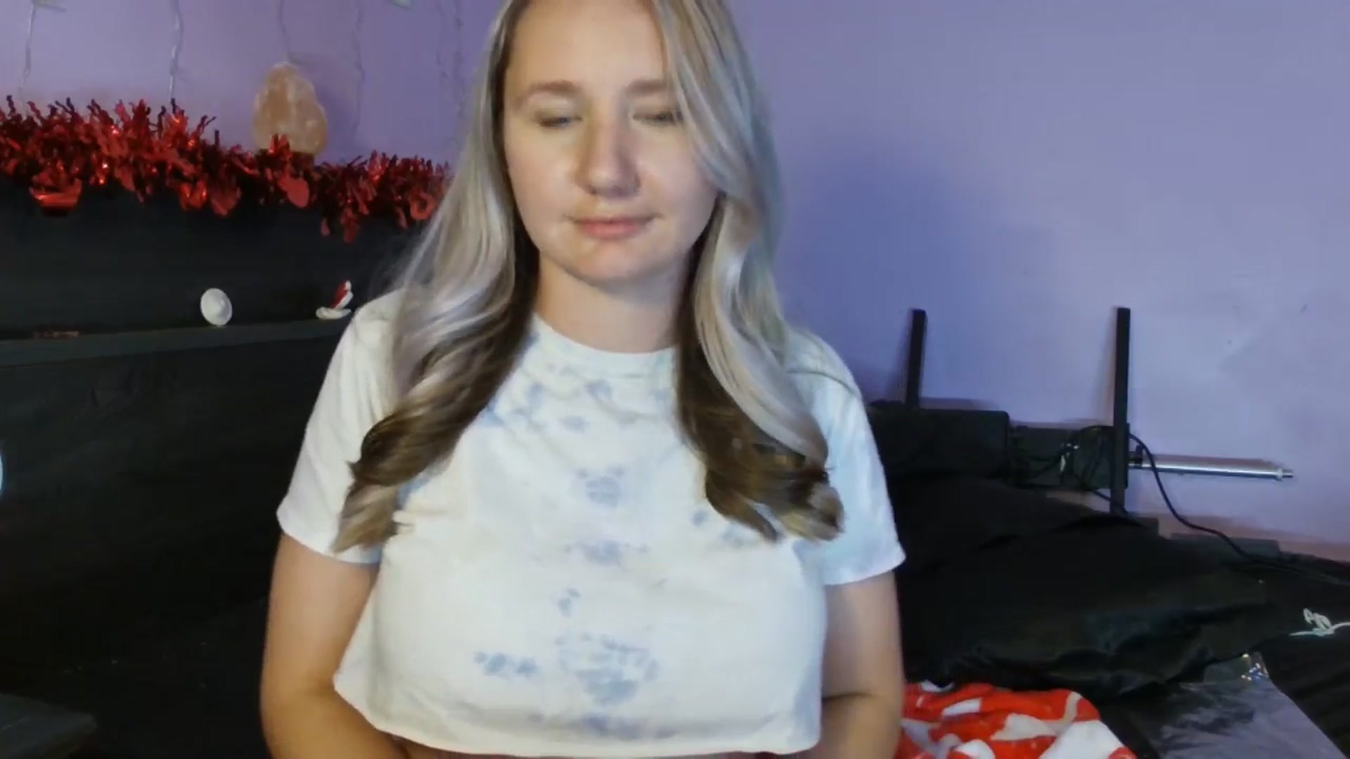 Gallery image thumbnail from EmmaHaze's myfreecams stream on, 02/11/2025, 07:36 image 15 of 20