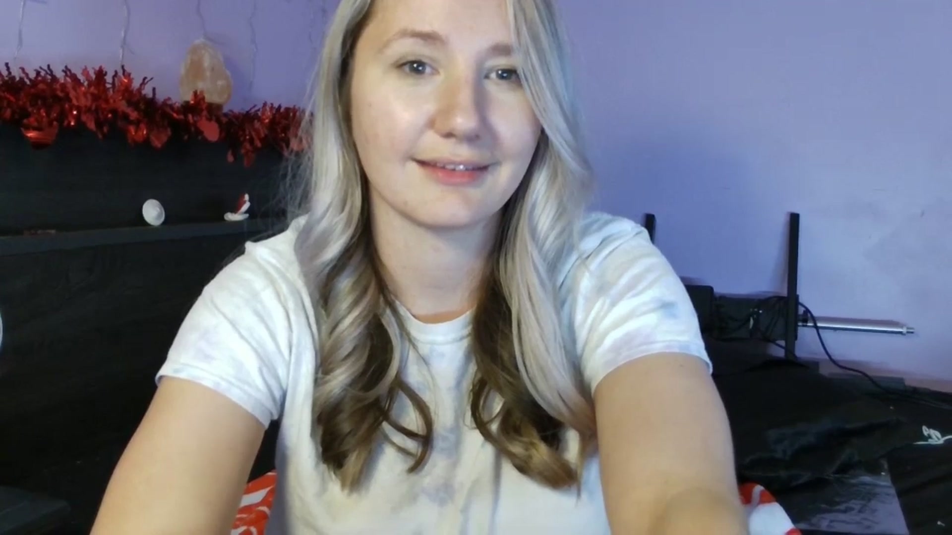 Gallery image thumbnail from EmmaHaze's myfreecams stream on, 02/11/2025, 07:36 image 6 of 20