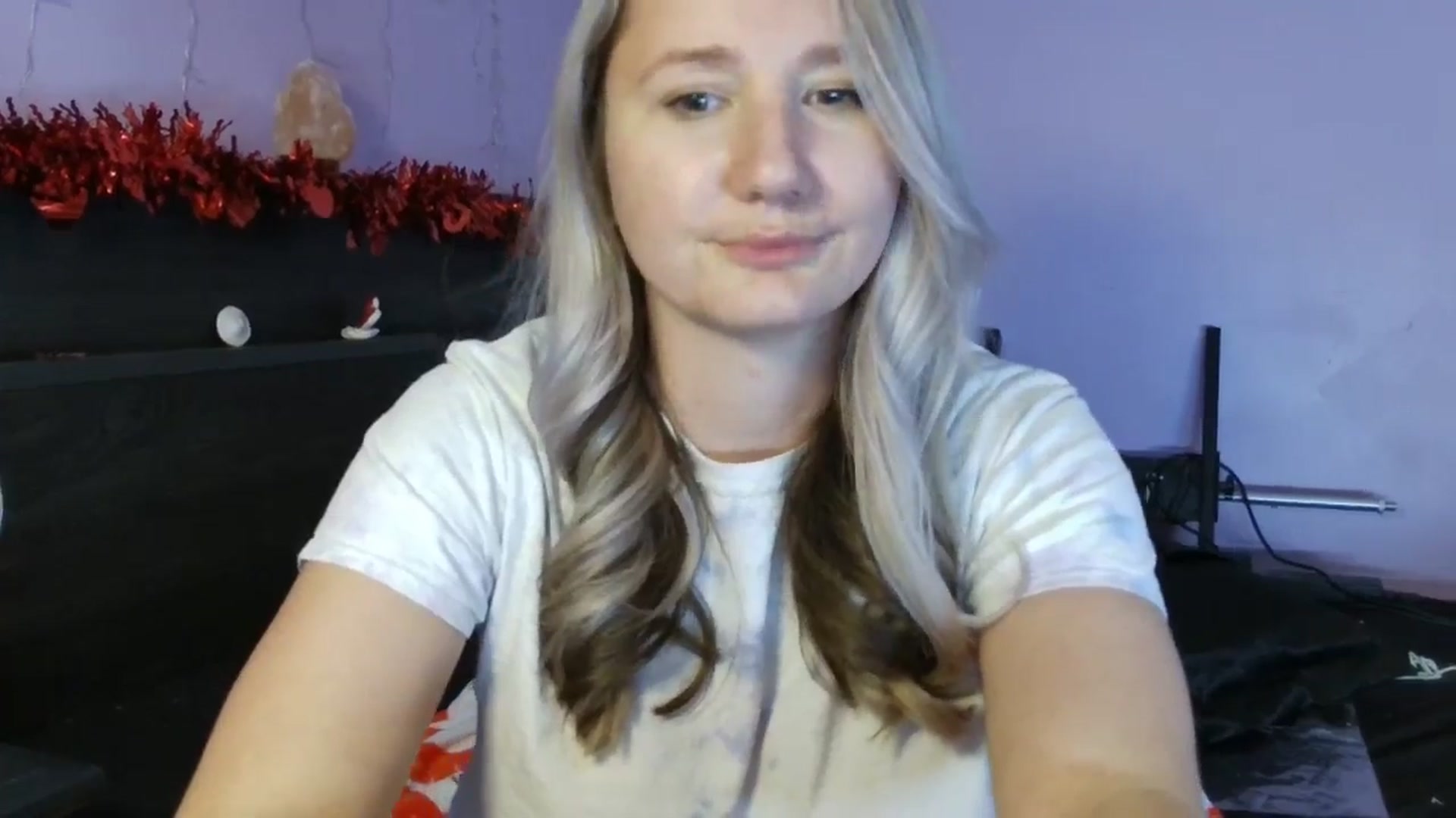 Gallery image thumbnail from EmmaHaze's myfreecams stream on, 02/11/2025, 07:36 image 5 of 20