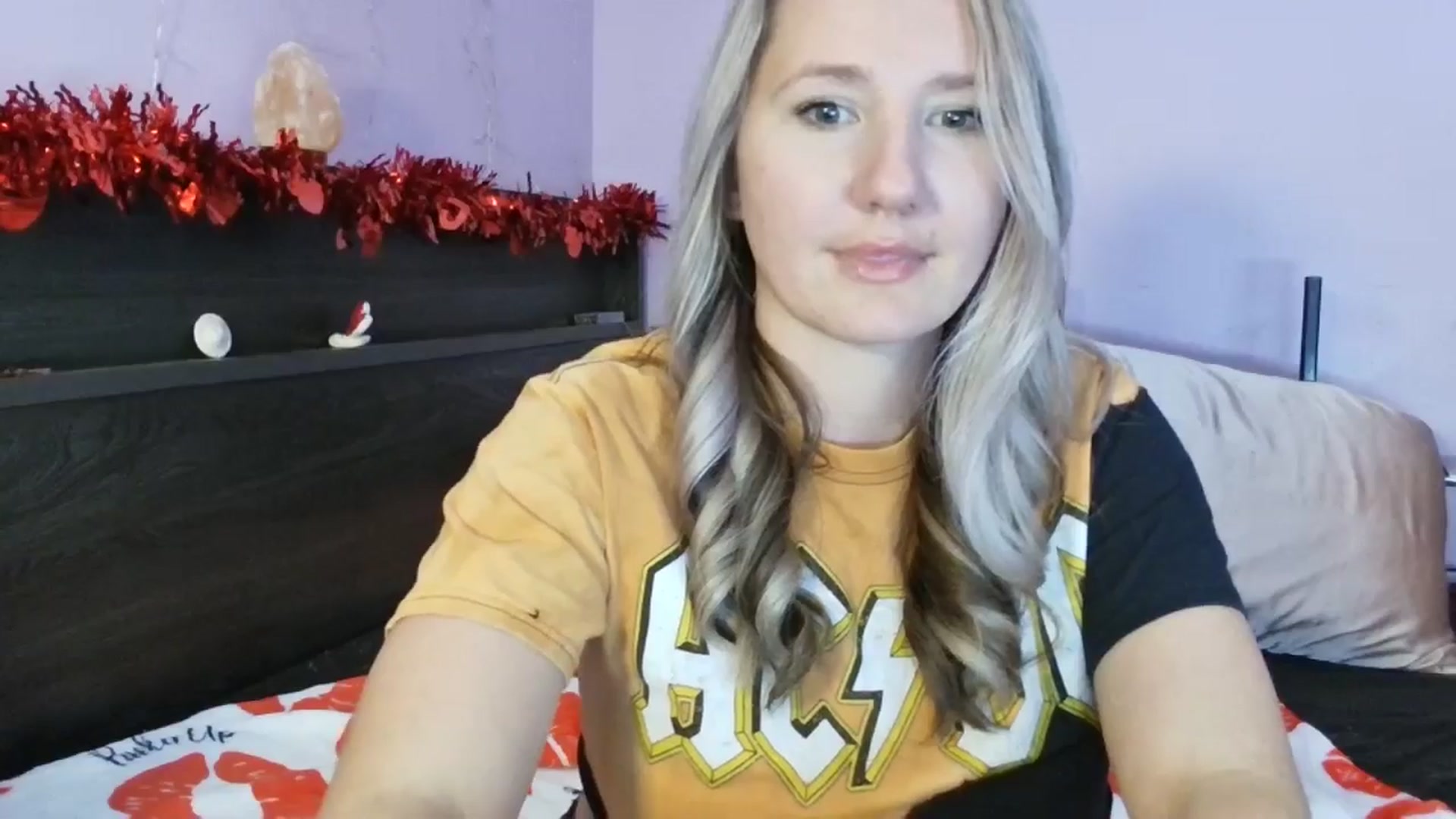 Gallery image thumbnail from EmmaHaze's myfreecams stream on, 02/13/2025, 03:38 image 14 of 20