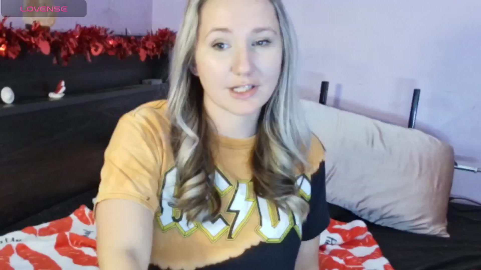 Gallery image thumbnail from EmmaHaze's myfreecams stream on, 02/13/2025, 04:07 image 8 of 20