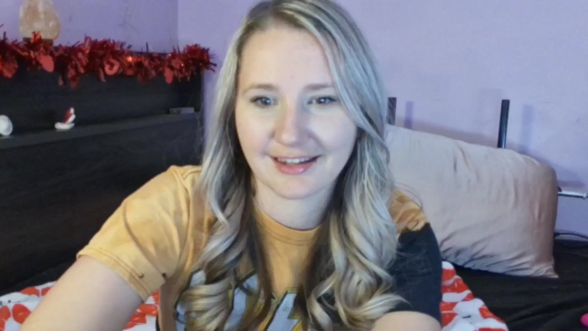 Gallery image thumbnail from EmmaHaze's myfreecams stream on, 02/13/2025, 04:07 image 14 of 20