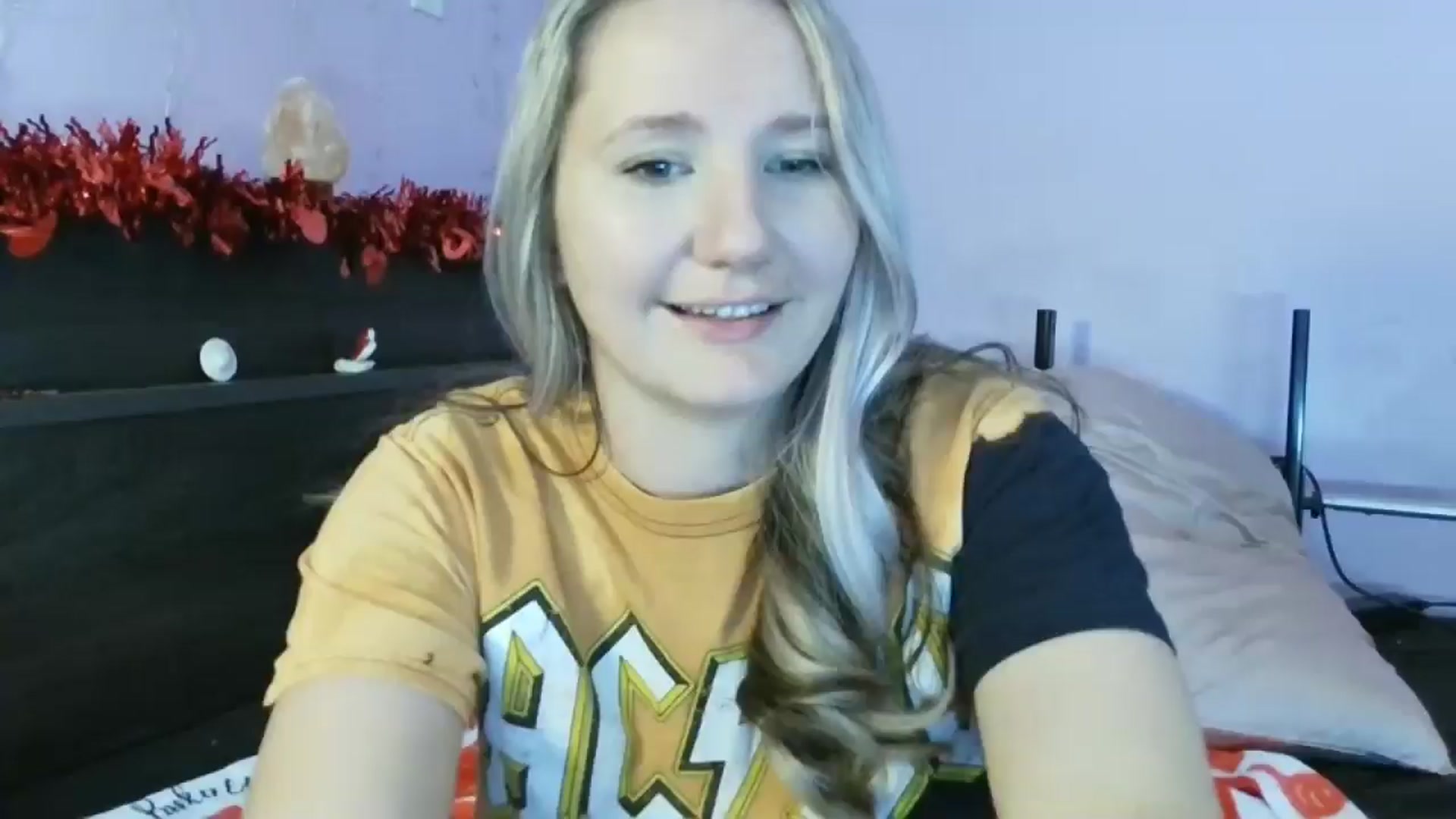 Gallery image thumbnail from EmmaHaze's myfreecams stream on, 02/13/2025, 05:17 image 1 of 20