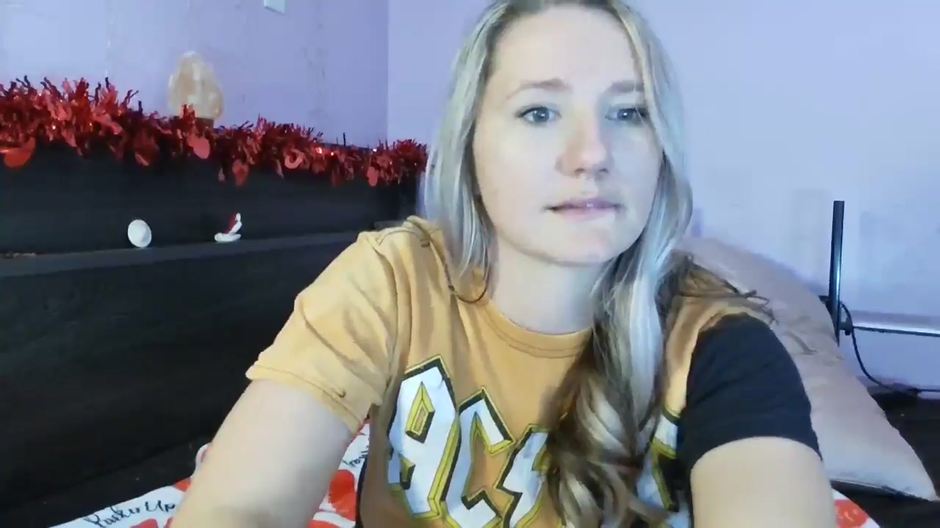 Gallery image thumbnail from EmmaHaze's myfreecams stream on, 02/13/2025, 05:17 image 3 of 20