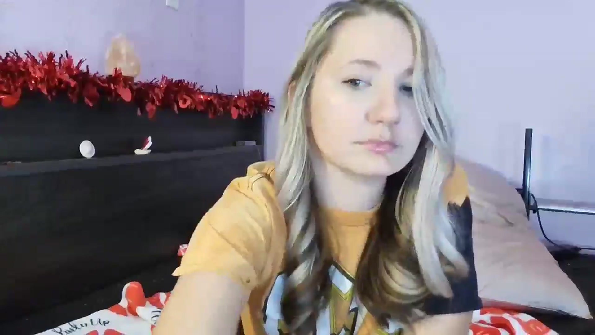 Gallery image thumbnail from EmmaHaze's myfreecams stream on, 02/13/2025, 05:17 image 16 of 20