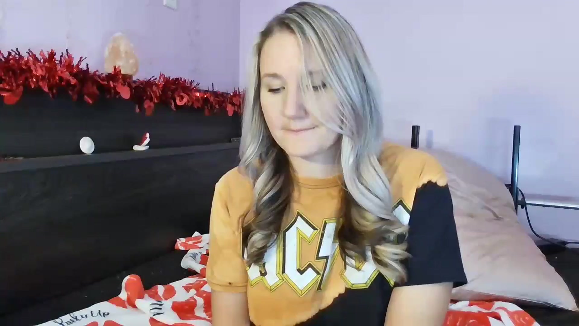 Gallery image thumbnail from EmmaHaze's myfreecams stream on, 02/13/2025, 05:17 image 8 of 20