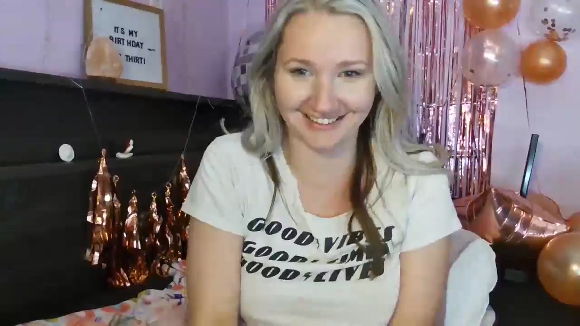 Gallery image thumbnail from EmmaHaze's myfreecams stream on, 02/21/2025, 07:00 image 8 of 20
