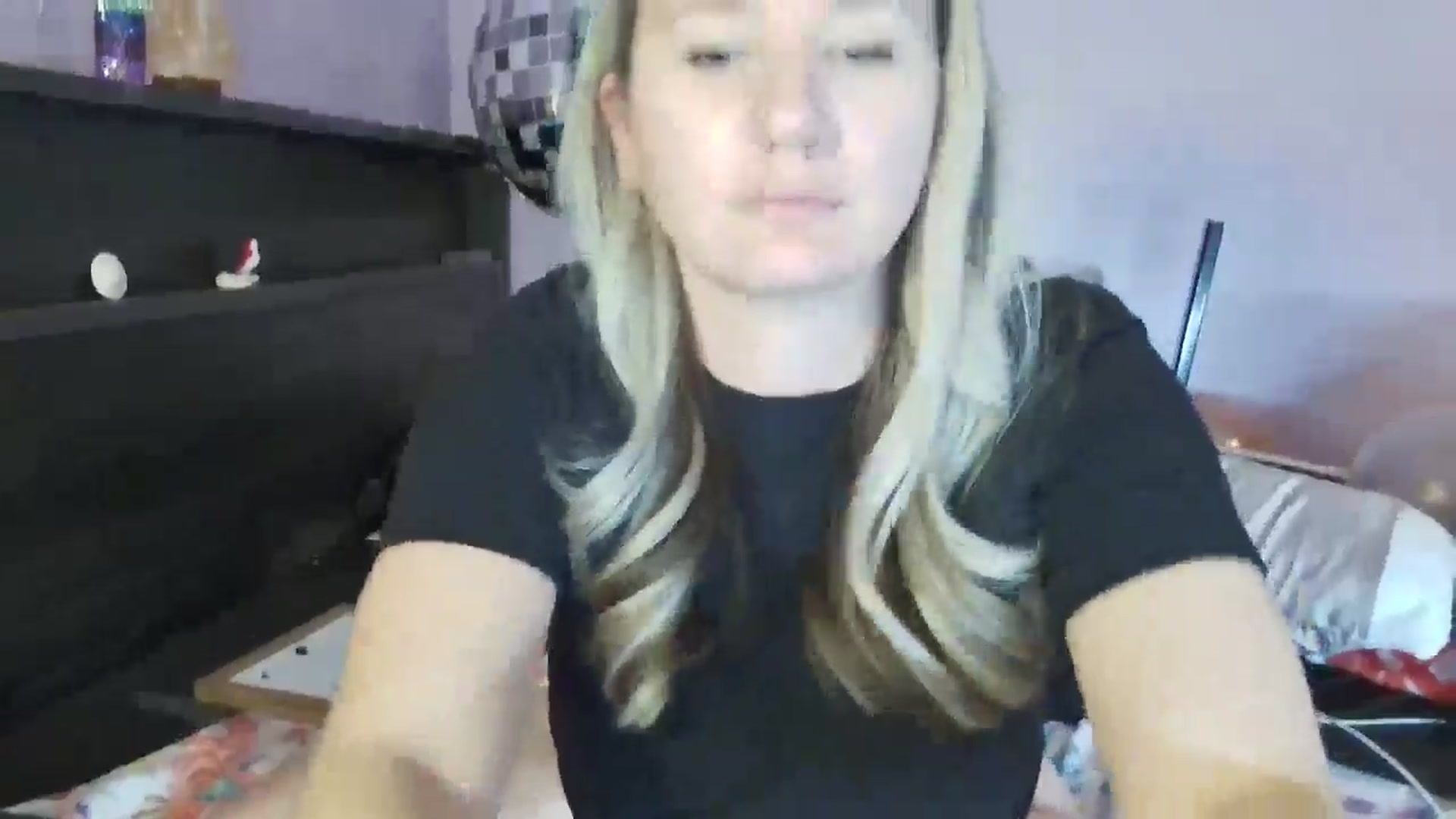 Gallery image thumbnail from EmmaHaze's myfreecams stream on, 02/24/2025, 05:41 image 11 of 20
