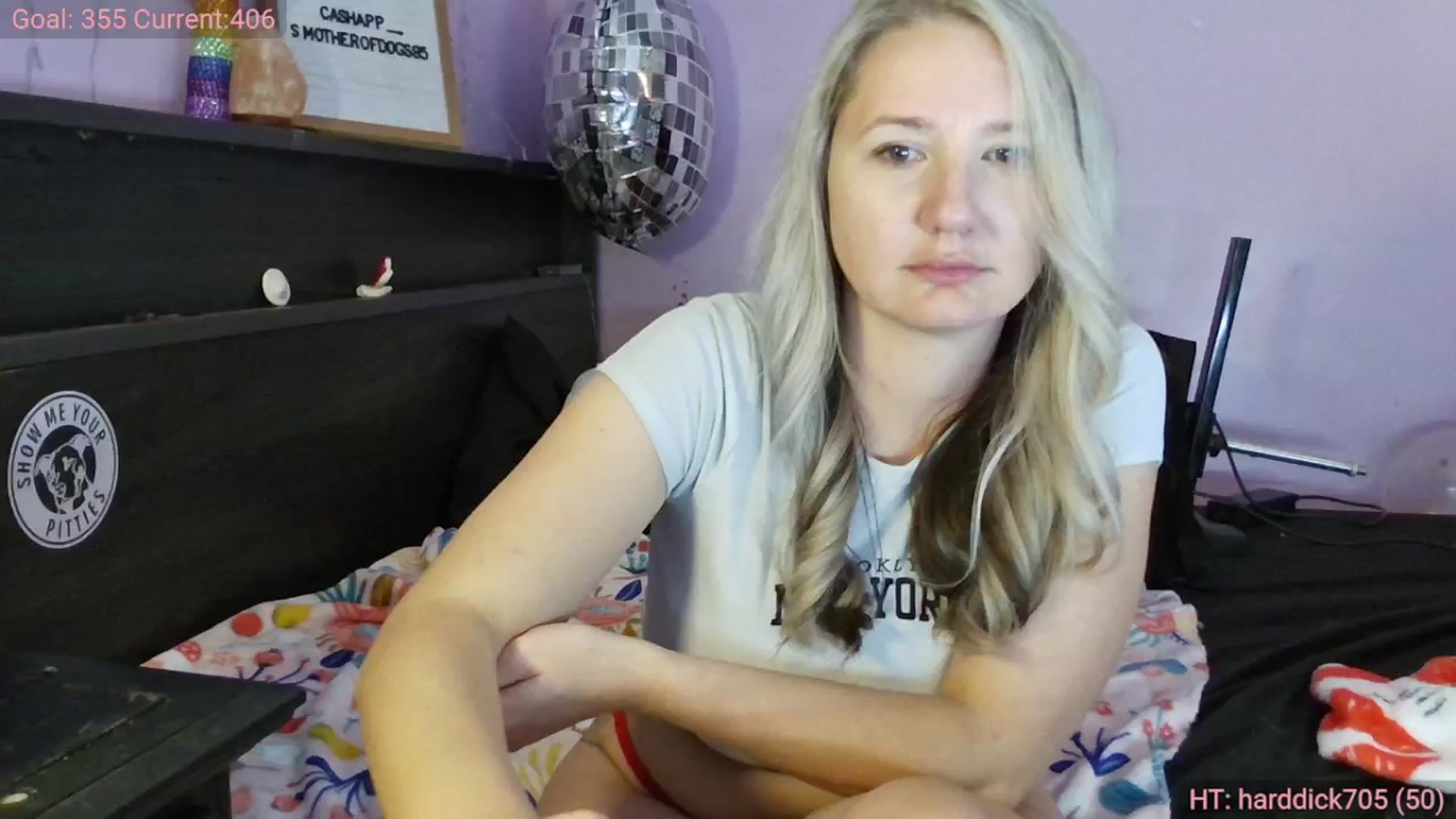Gallery image thumbnail from EmmaHaze's myfreecams stream on, 02/25/2025, 06:29 image 12 of 20