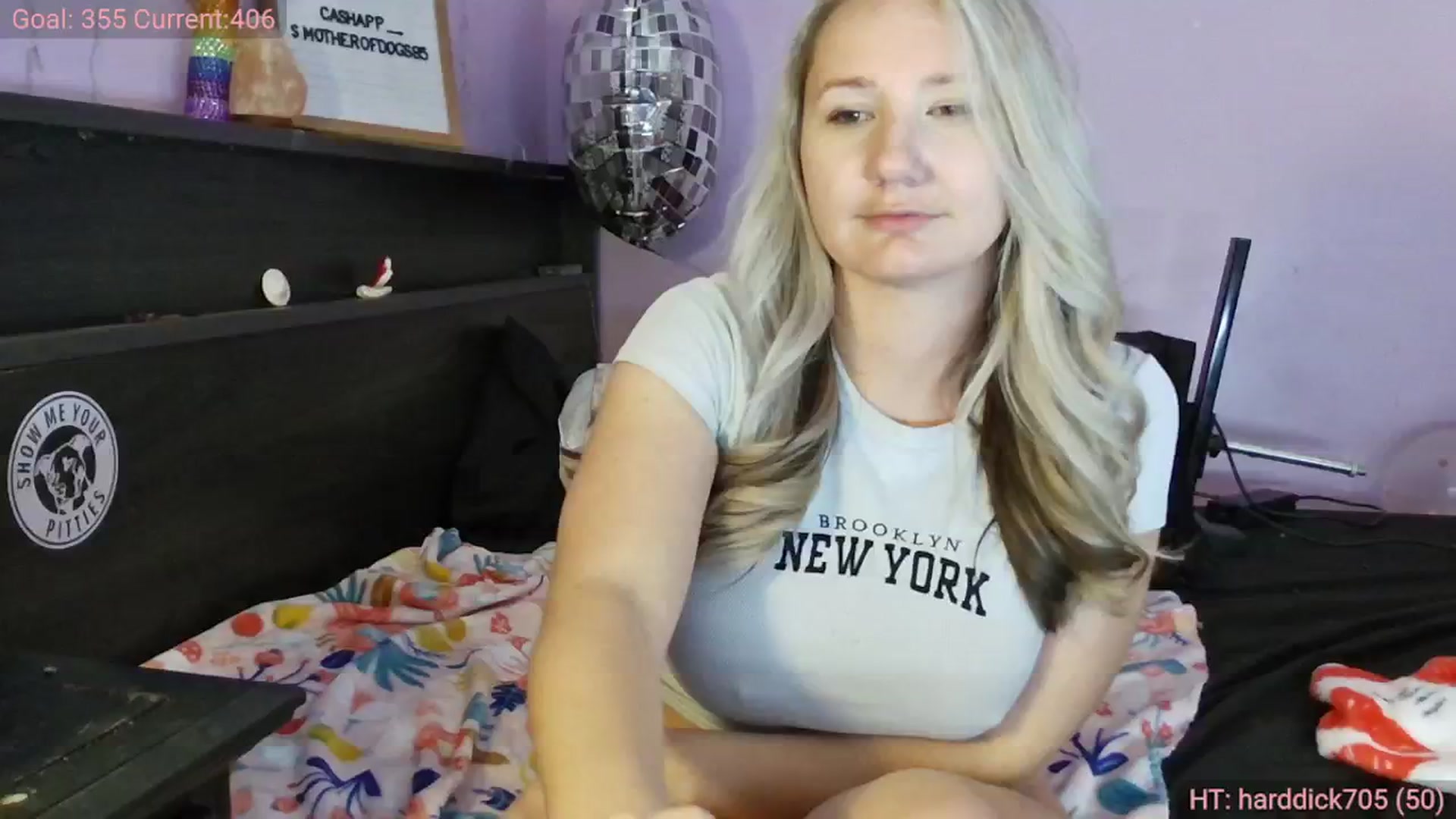 Gallery image thumbnail from EmmaHaze's myfreecams stream on, 02/25/2025, 06:29 image 7 of 20