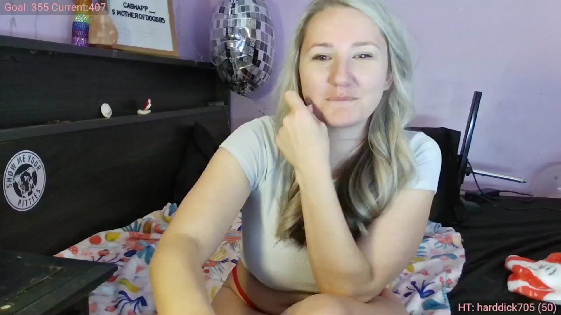 Gallery image thumbnail from EmmaHaze's myfreecams stream on, 02/25/2025, 06:29 image 14 of 20