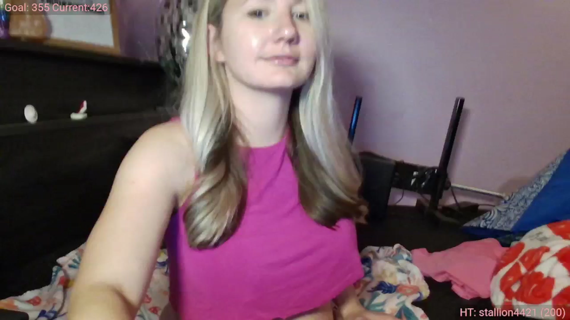 Gallery image thumbnail from EmmaHaze's myfreecams stream on, 02/26/2025, 05:14 image 18 of 20