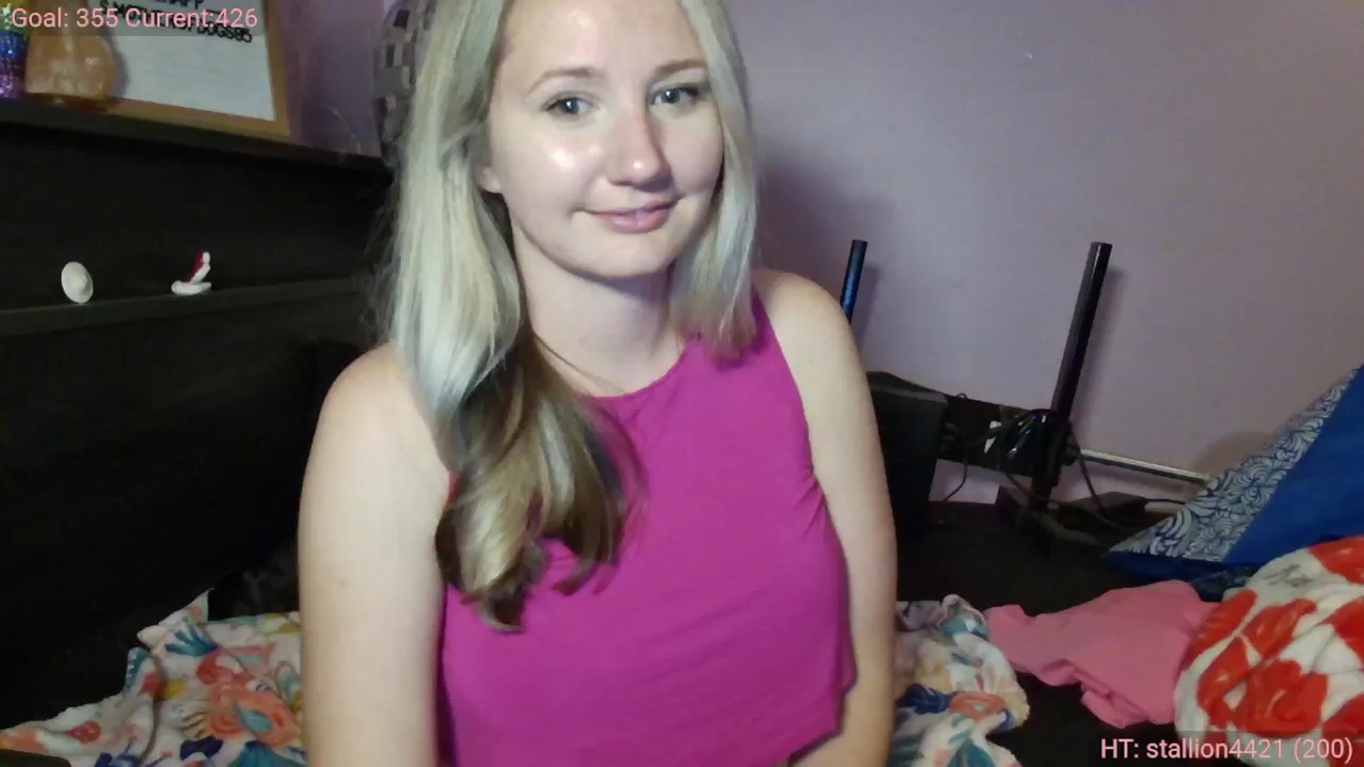 Gallery image thumbnail from EmmaHaze's myfreecams stream on, 02/26/2025, 05:14 image 14 of 20
