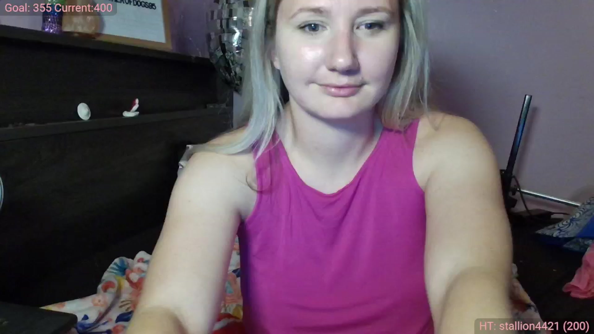 Gallery image thumbnail from EmmaHaze's myfreecams stream on, 02/26/2025, 06:32 image 20 of 20