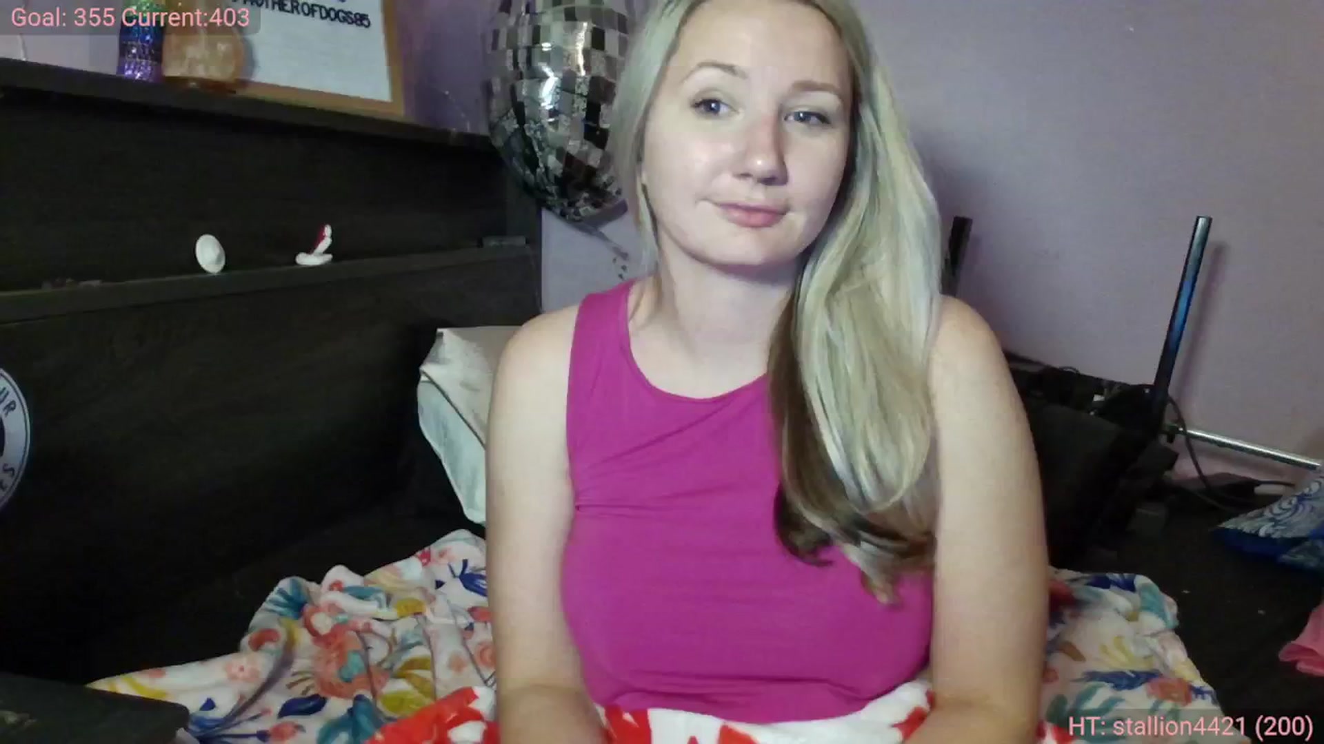 Gallery image thumbnail from EmmaHaze's myfreecams stream on, 02/26/2025, 06:32 image 15 of 20