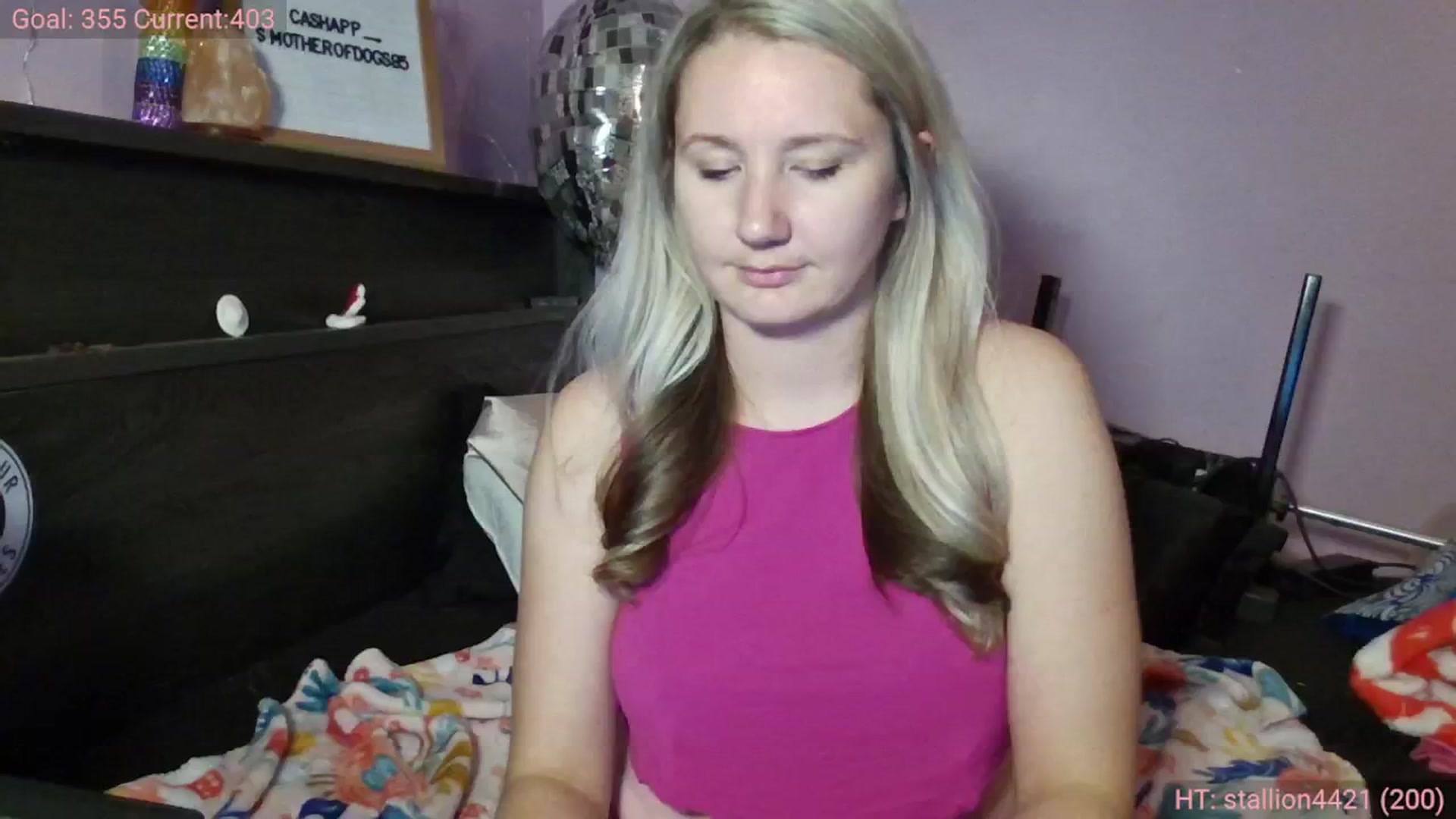 Gallery image thumbnail from EmmaHaze's myfreecams stream on, 02/26/2025, 06:32 image 9 of 20