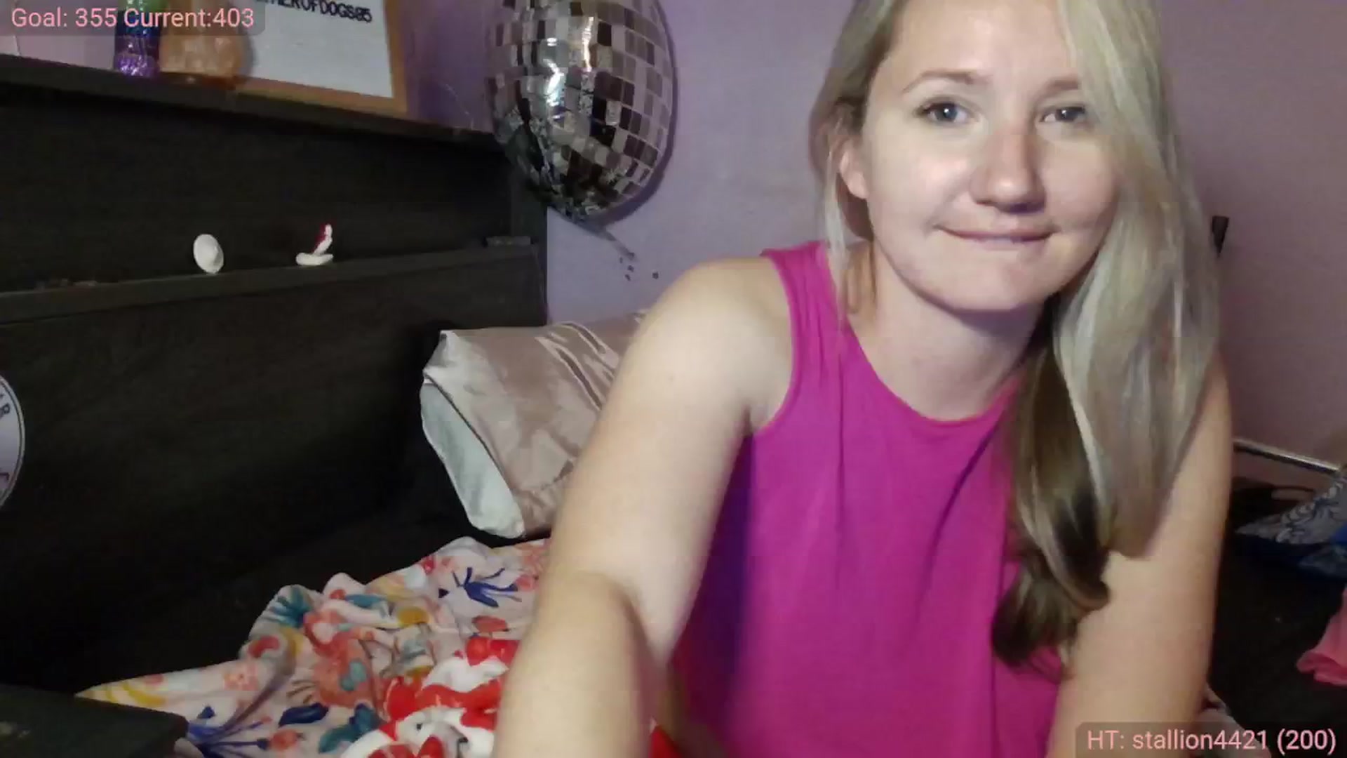 Gallery image thumbnail from EmmaHaze's myfreecams stream on, 02/26/2025, 06:32 image 14 of 20