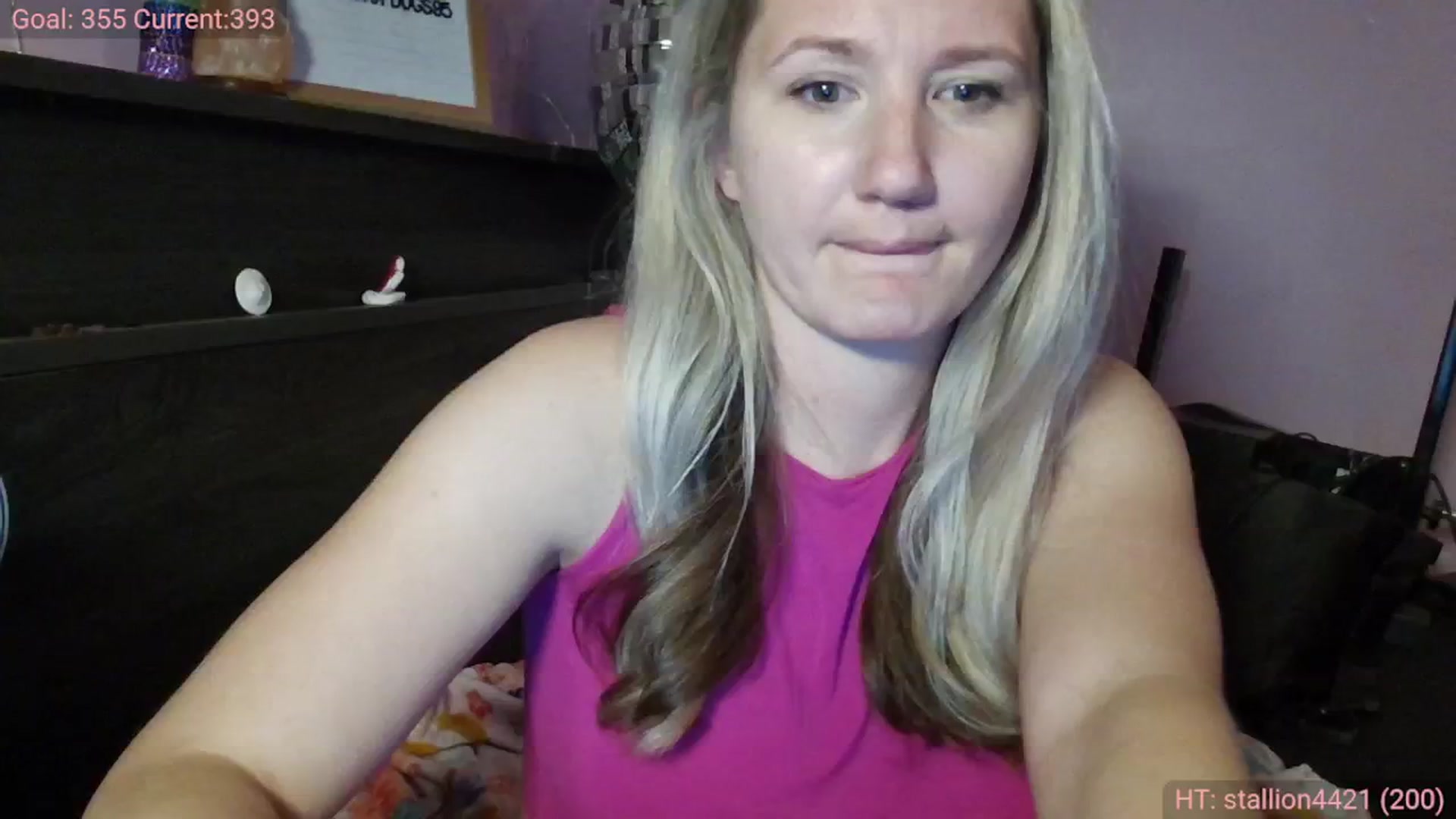 Gallery image thumbnail from EmmaHaze's myfreecams stream on, 02/26/2025, 07:00 image 6 of 20