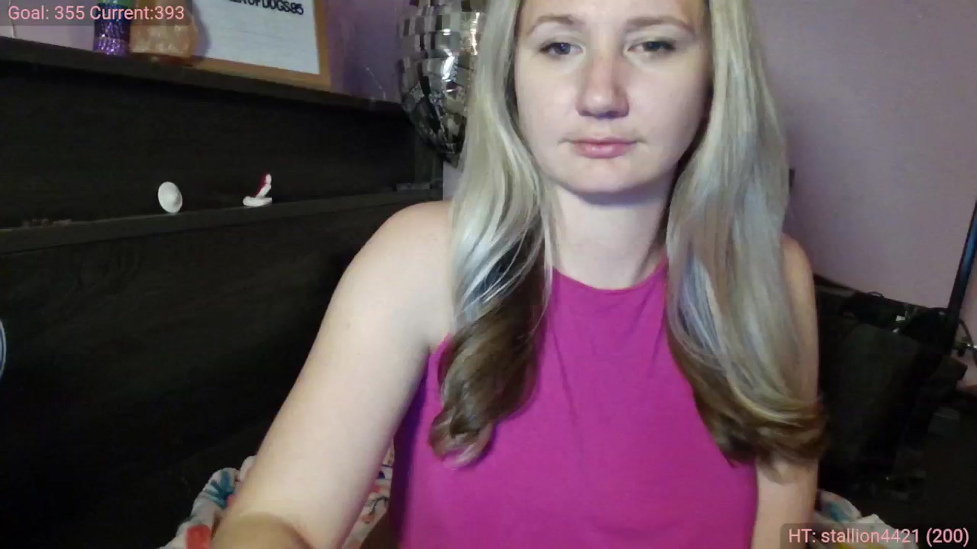 Gallery image thumbnail from EmmaHaze's myfreecams stream on, 02/26/2025, 07:00 image 2 of 20