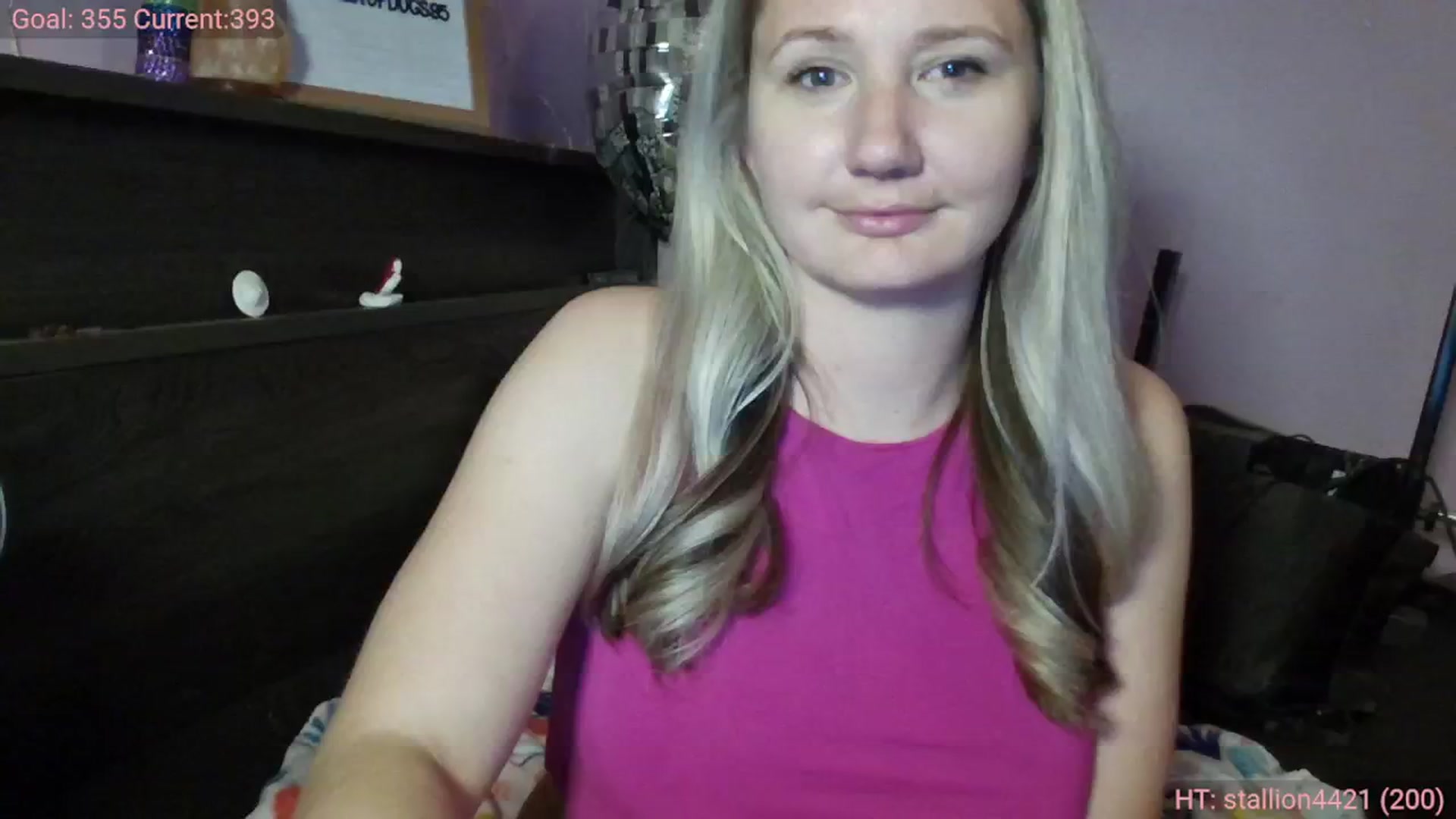 Gallery image thumbnail from EmmaHaze's myfreecams stream on, 02/26/2025, 07:00 image 19 of 20