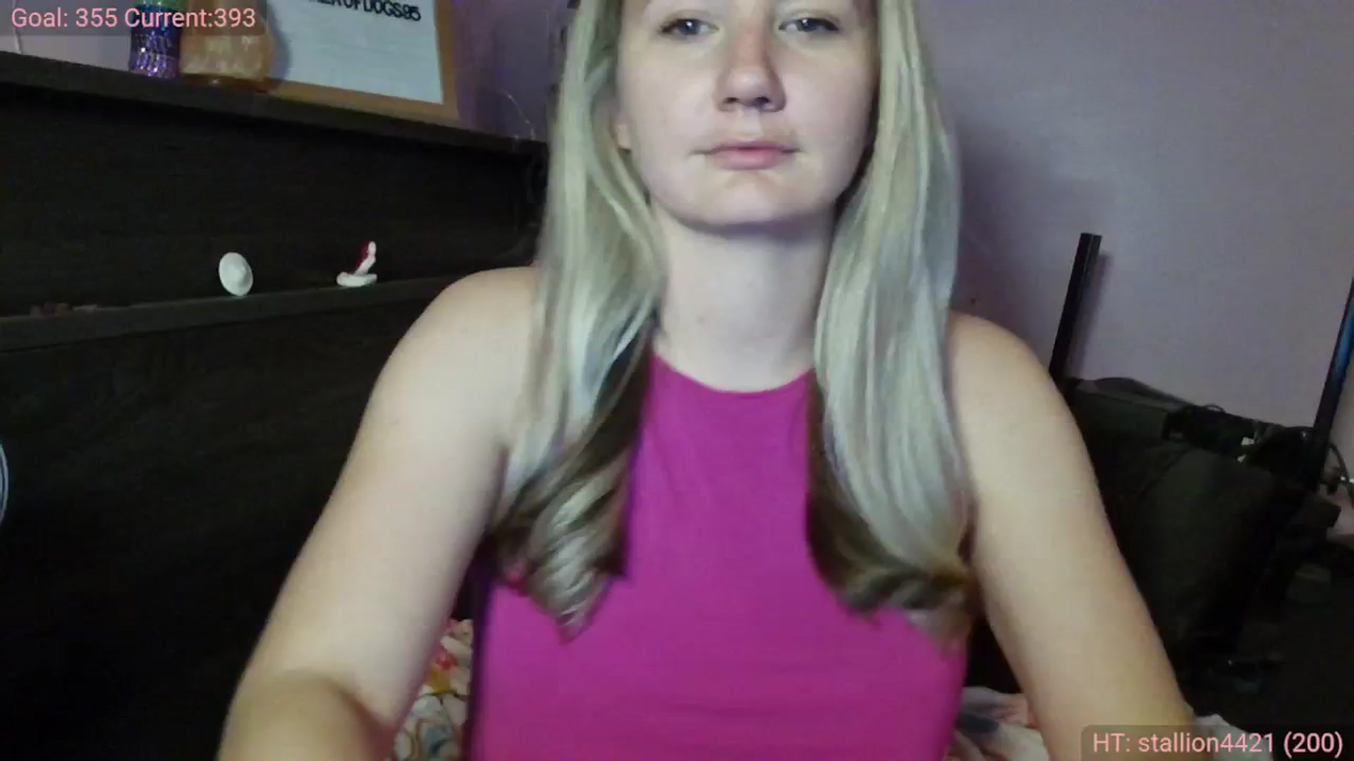 Gallery image thumbnail from EmmaHaze's myfreecams stream on, 02/26/2025, 07:00 image 13 of 20