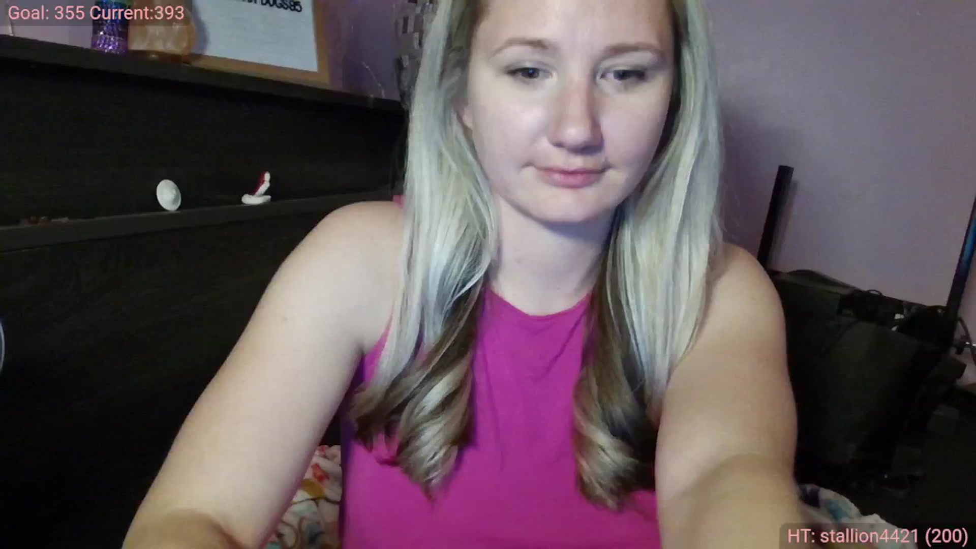 Gallery image thumbnail from EmmaHaze's myfreecams stream on, 02/26/2025, 07:00 image 15 of 20