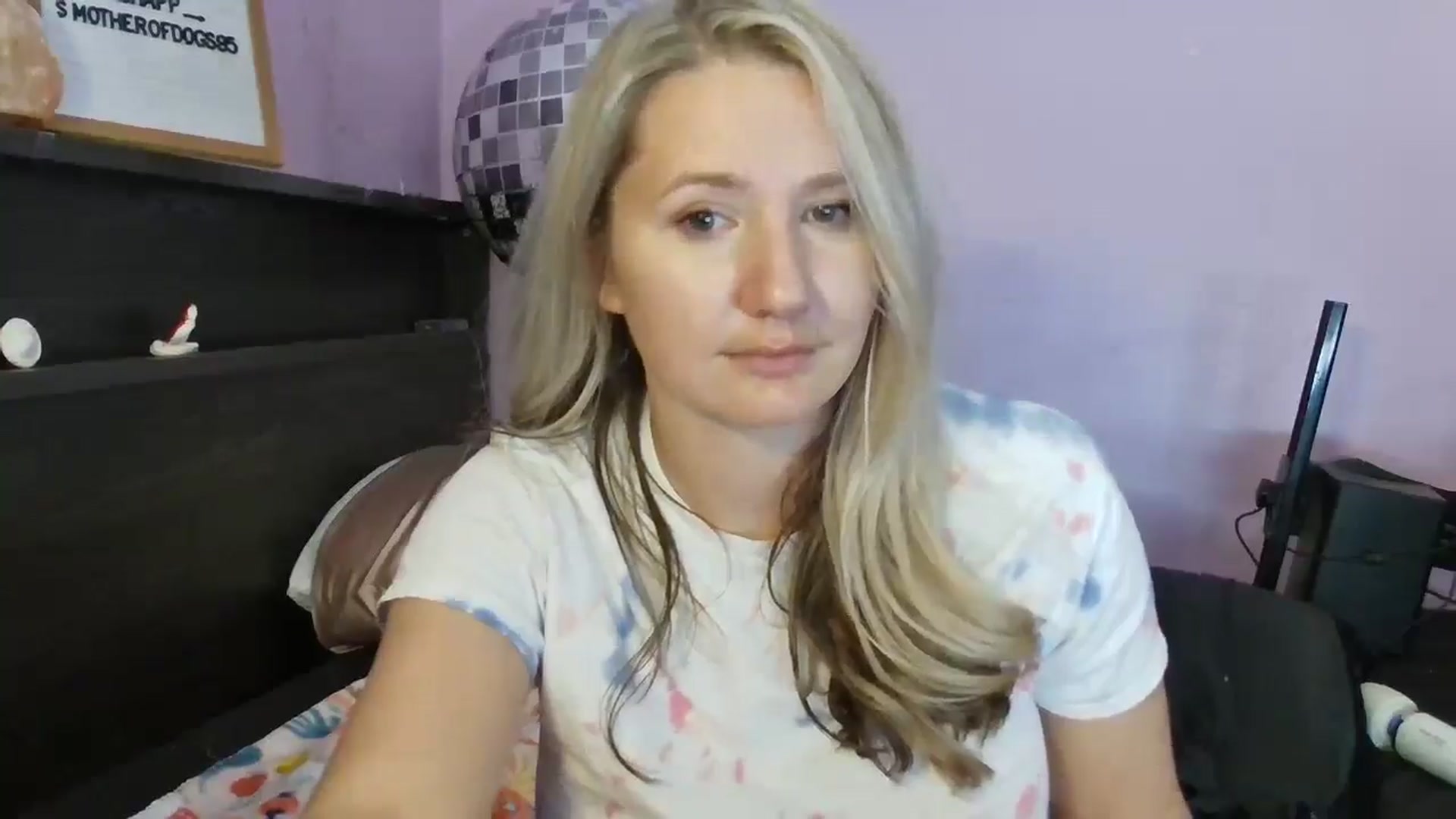 Gallery image thumbnail from EmmaHaze's myfreecams stream on, 02/28/2025, 07:59 image 8 of 20