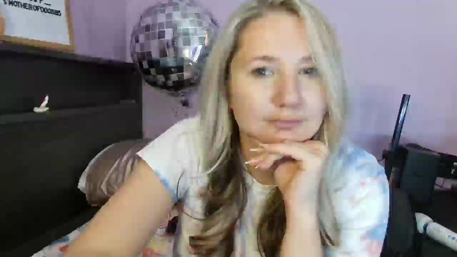 Gallery image thumbnail from EmmaHaze's myfreecams stream on, 02/28/2025, 07:59 image 3 of 20