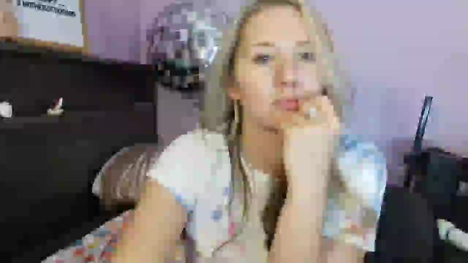 Gallery image thumbnail from EmmaHaze's myfreecams stream on, 02/28/2025, 07:59 image 18 of 20