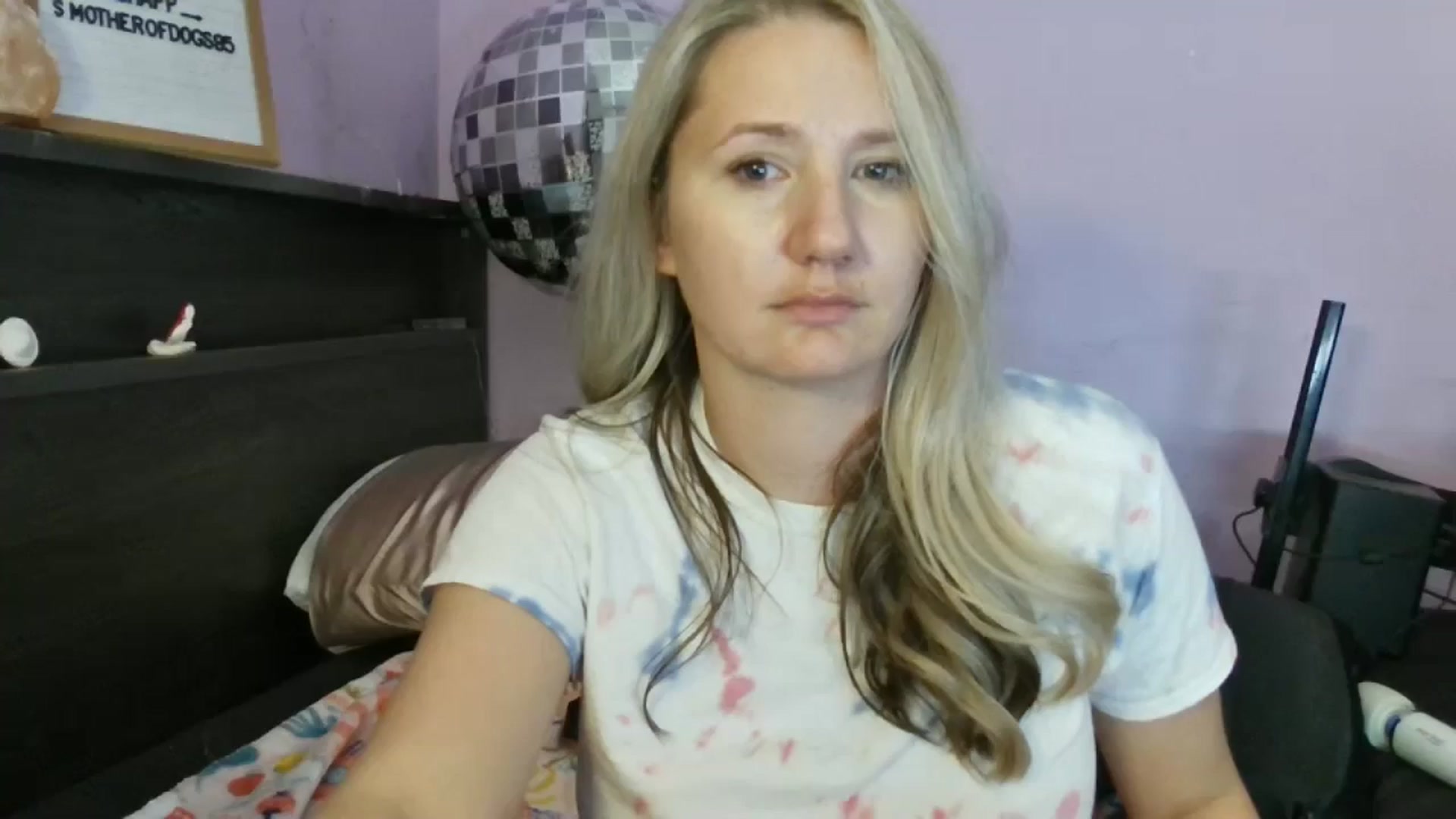 Gallery image thumbnail from EmmaHaze's myfreecams stream on, 02/28/2025, 07:59 image 10 of 20
