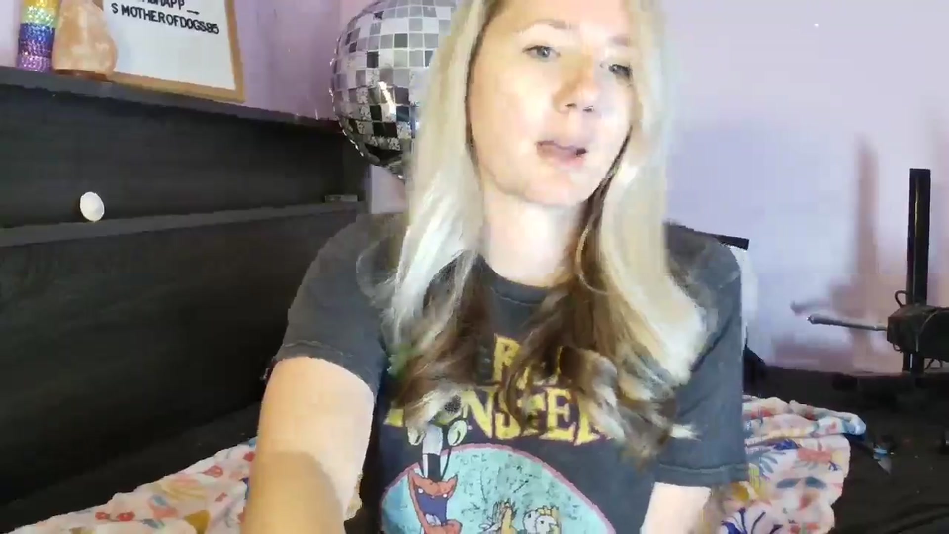 Gallery image thumbnail from EmmaHaze's myfreecams stream on, 03/04/2025, 05:46 image 16 of 20