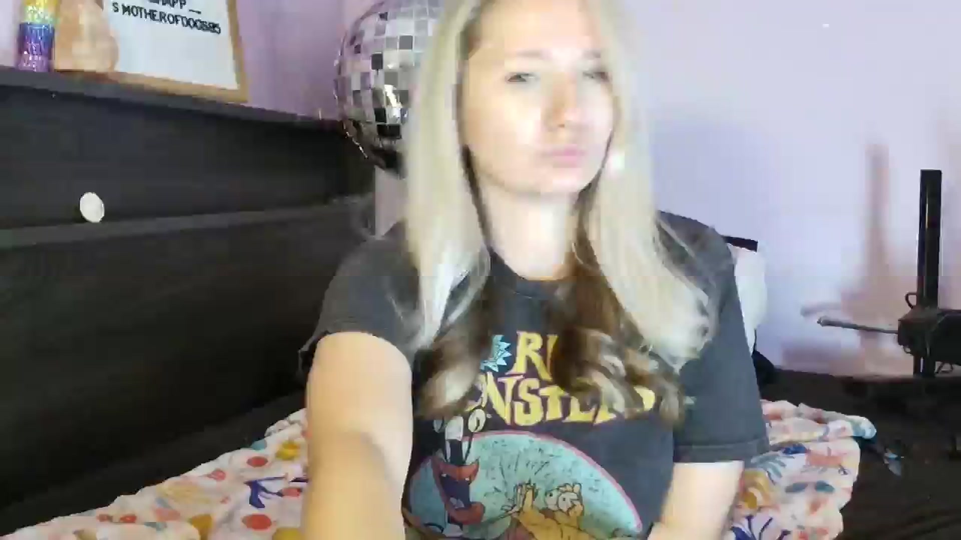 Gallery image thumbnail from EmmaHaze's myfreecams stream on, 03/04/2025, 05:46 image 19 of 20