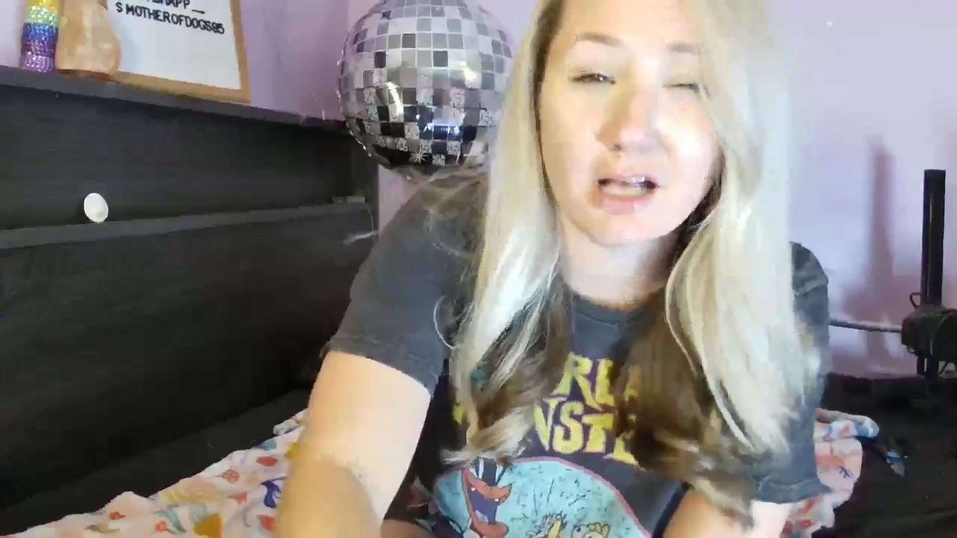 Gallery image thumbnail from EmmaHaze's myfreecams stream on, 03/04/2025, 05:46 image 13 of 20