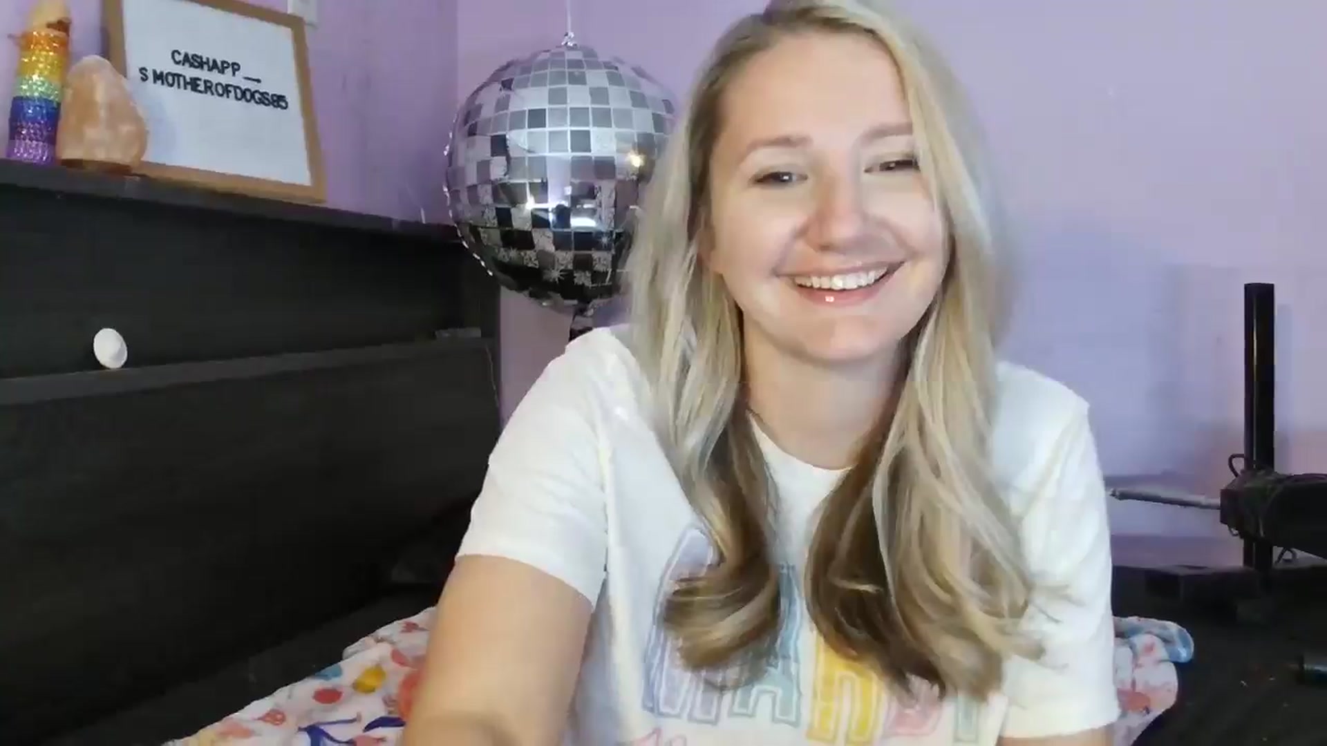 Gallery image thumbnail from EmmaHaze's myfreecams stream on, 03/05/2025, 05:24 image 18 of 20