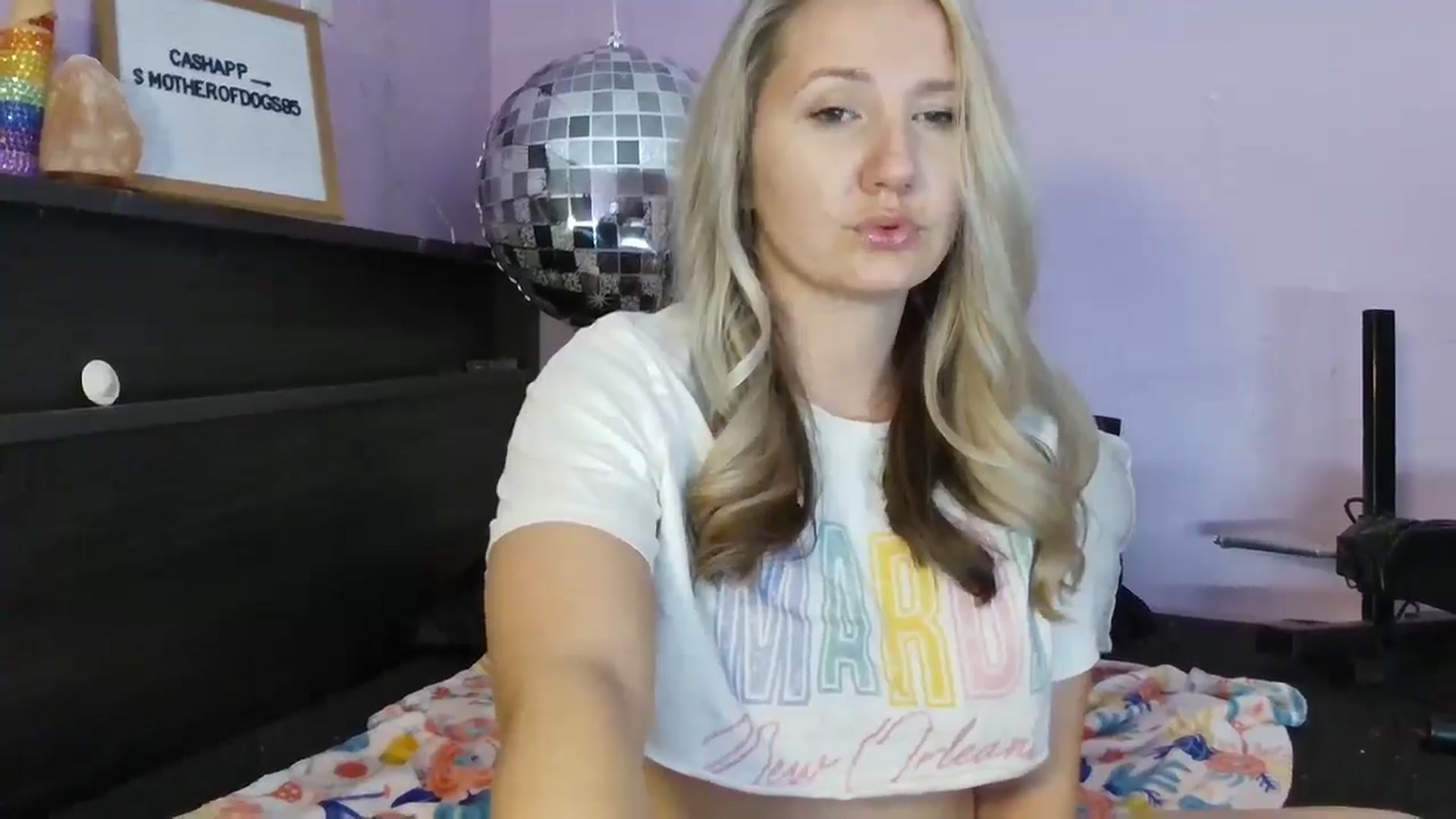 Gallery image thumbnail from EmmaHaze's myfreecams stream on, 03/05/2025, 05:24 image 6 of 20