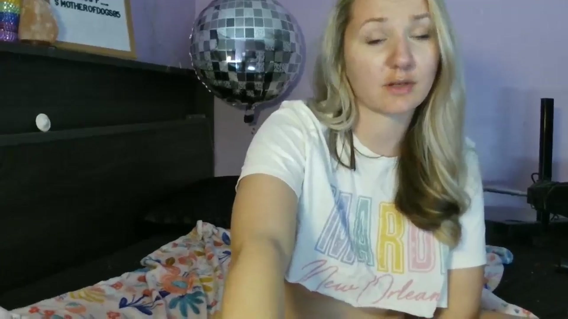 Gallery image thumbnail from EmmaHaze's myfreecams stream on, 03/05/2025, 06:32 image 8 of 20