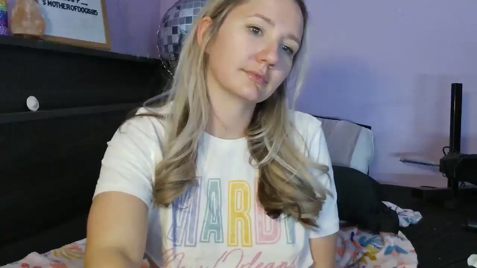 Gallery image thumbnail from EmmaHaze's myfreecams stream on, 03/05/2025, 07:25 image 11 of 20